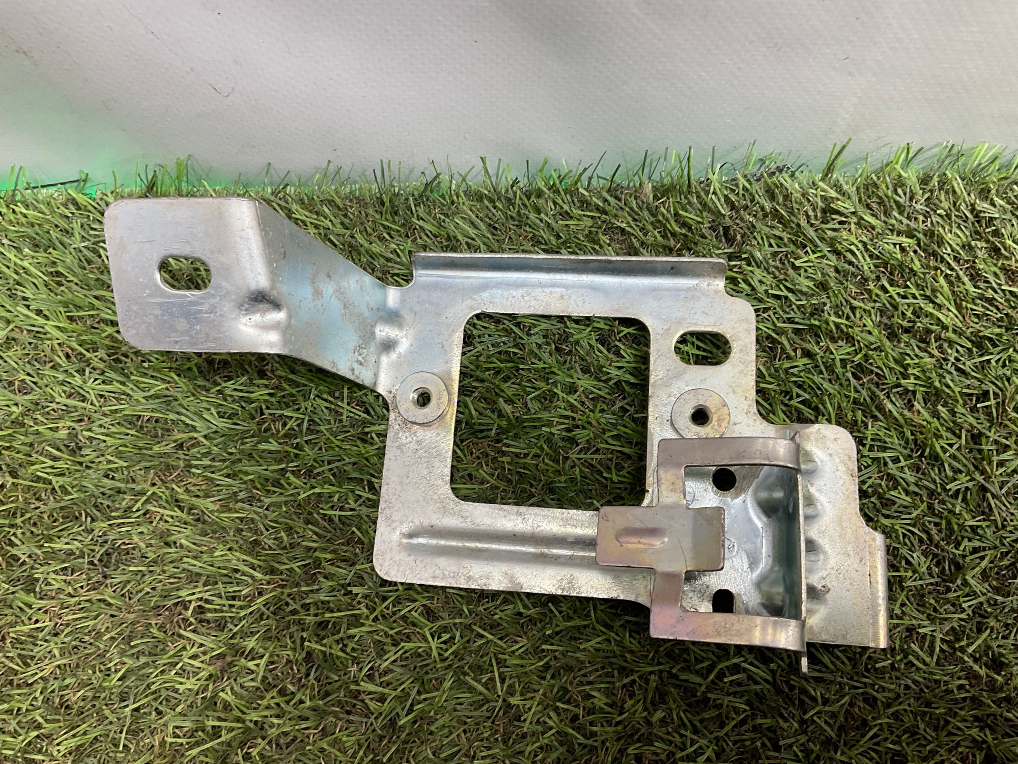 Крепление кузова переднее Land Rover Defender II L663 2022, 3000 рублей, Москва