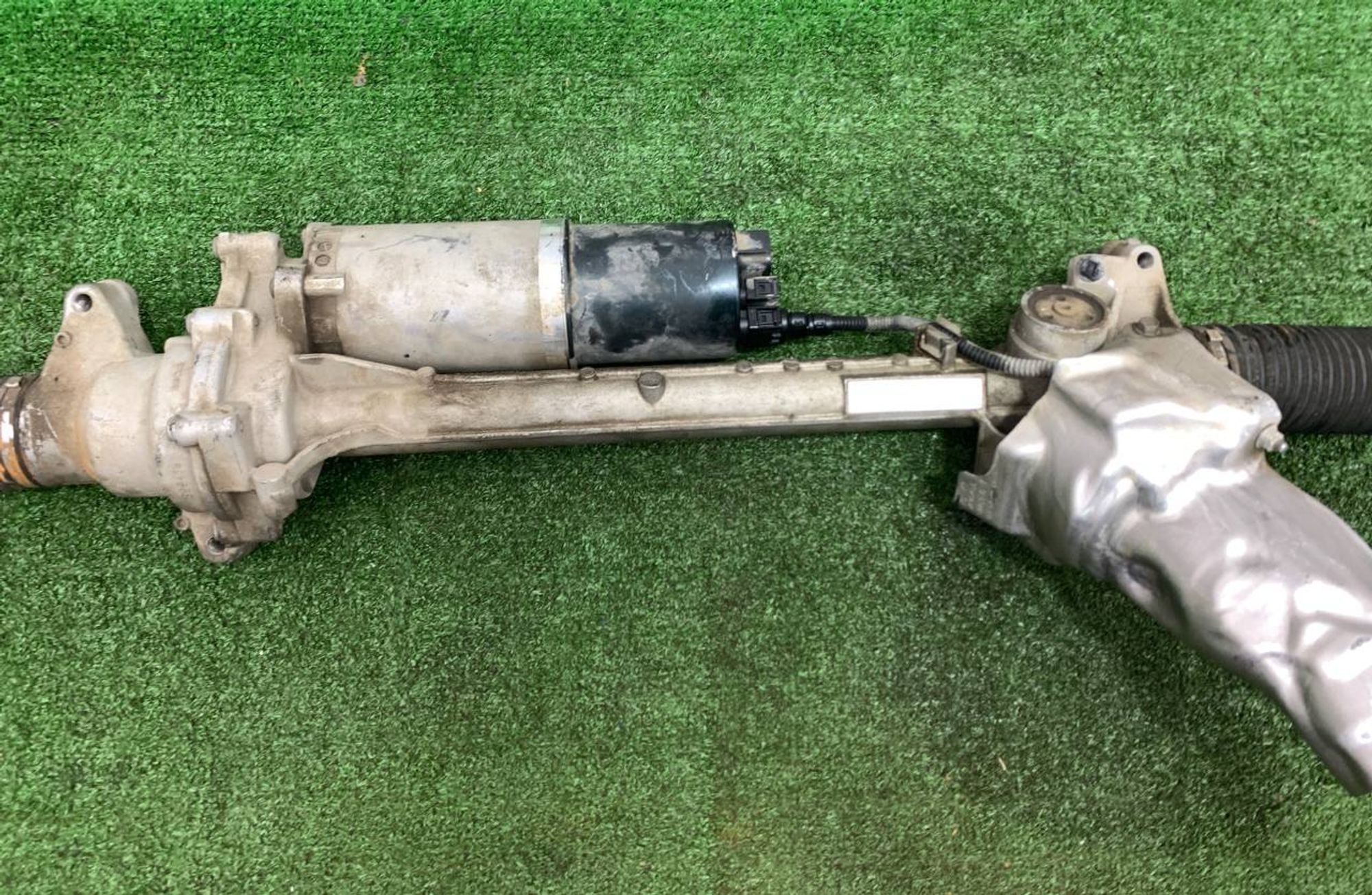 https://ycs.partsauto.market/partsauto-images/thmbs/userImages/h353NjtZg3VDP19b5HMt7LlpbQ93/part/f1bf41ce-44e7-4b9f-98bd-920e973a9817_1723895440976.jpg