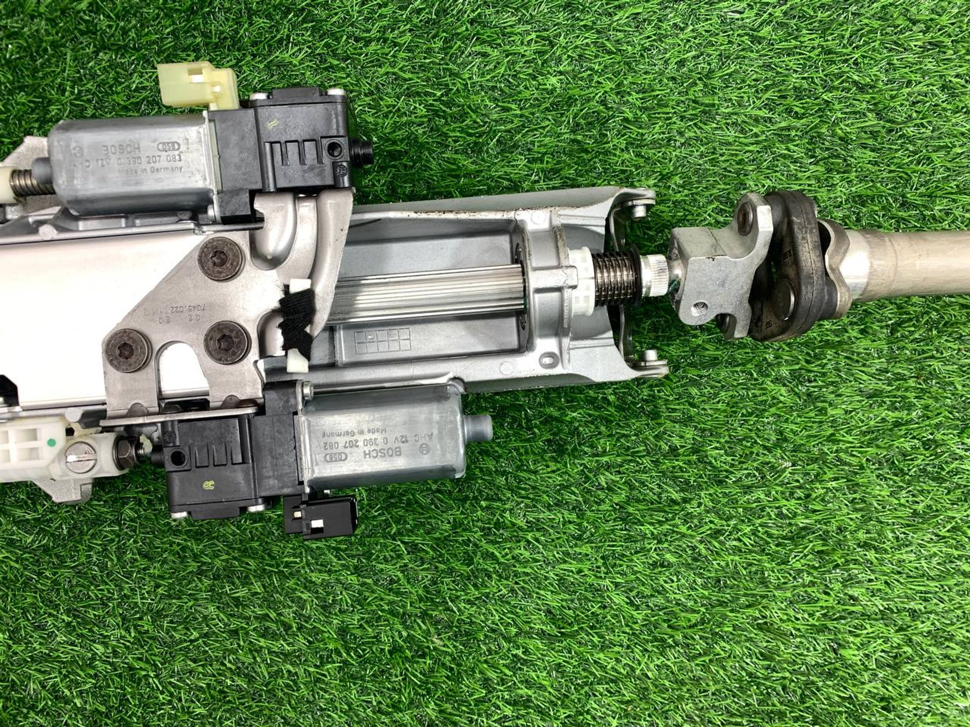 https://ycs.partsauto.market/partsauto-images/thmbs/userImages/h353NjtZg3VDP19b5HMt7LlpbQ93/part/f2830041-8efc-456d-a2d0-5693295895da_1733216146281.jpg