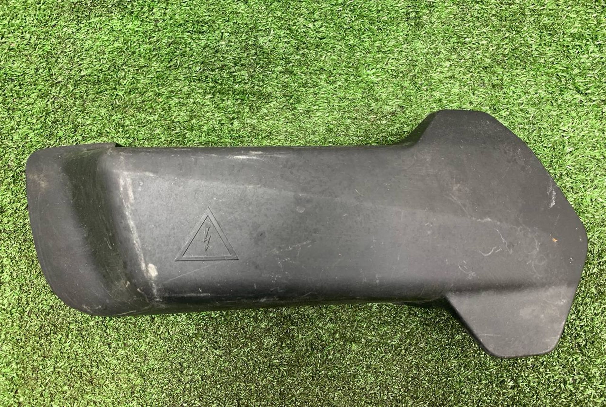 https://ycs.partsauto.market/partsauto-images/thmbs/userImages/h353NjtZg3VDP19b5HMt7LlpbQ93/part/f2b18382-6708-47dc-aa0b-2f964f861d1f_1724831686696.jpg