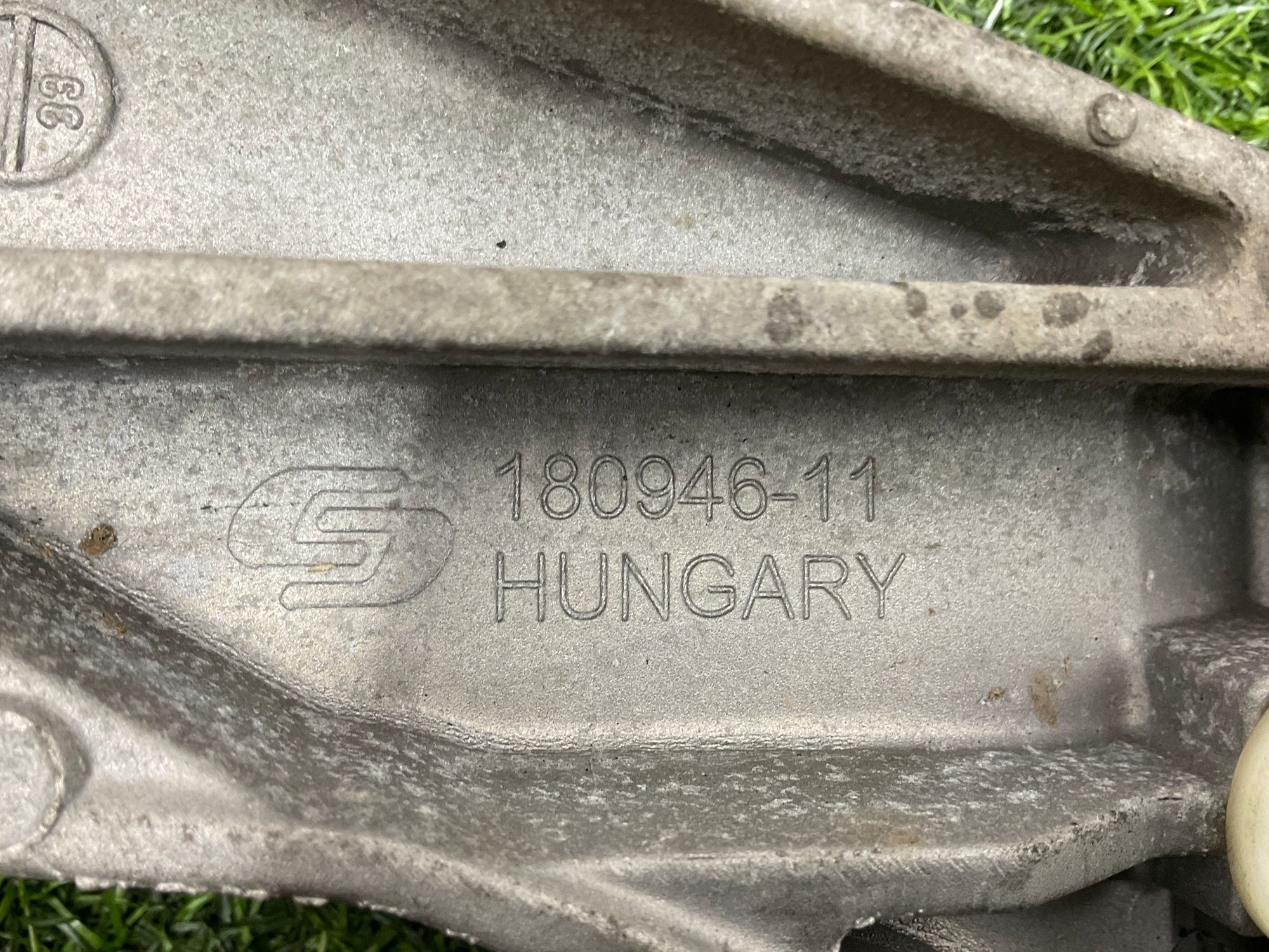 https://ycs.partsauto.market/partsauto-images/thmbs/userImages/h353NjtZg3VDP19b5HMt7LlpbQ93/part/f2d40b1a-cff5-4121-b9ec-409393b106c7_1741770867593.jpg