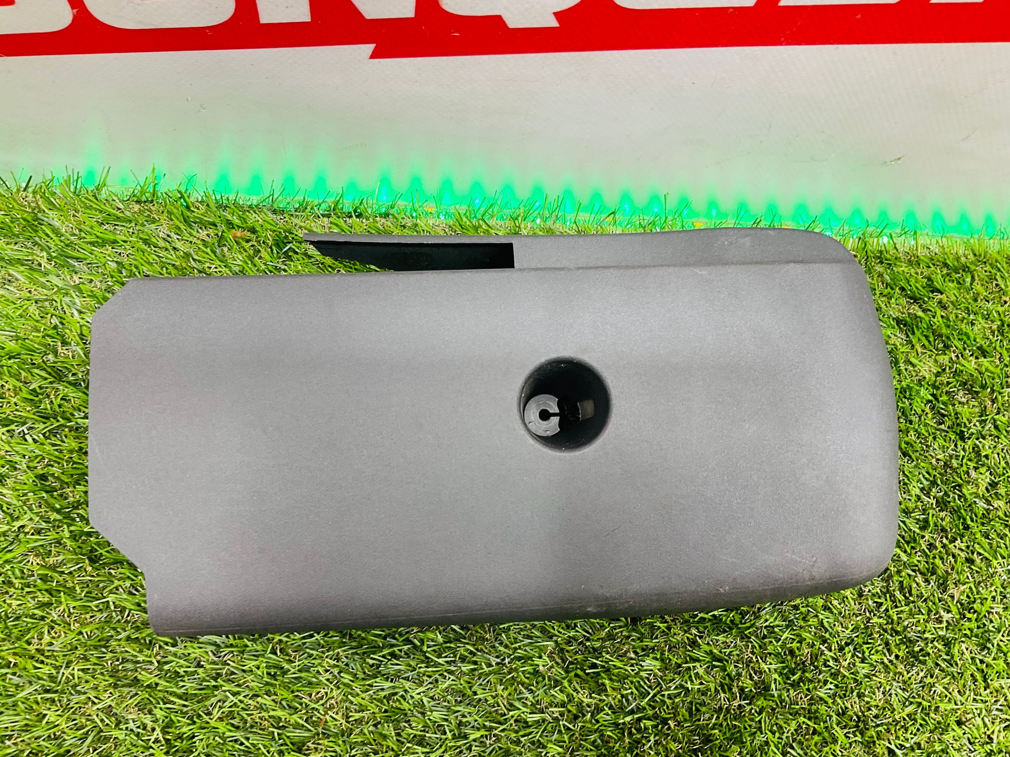 https://ycs.partsauto.market/partsauto-images/thmbs/userImages/h353NjtZg3VDP19b5HMt7LlpbQ93/part/f2f9afc2-0f74-4a97-b24b-e8e3d9209c08_1785573754587.jpg