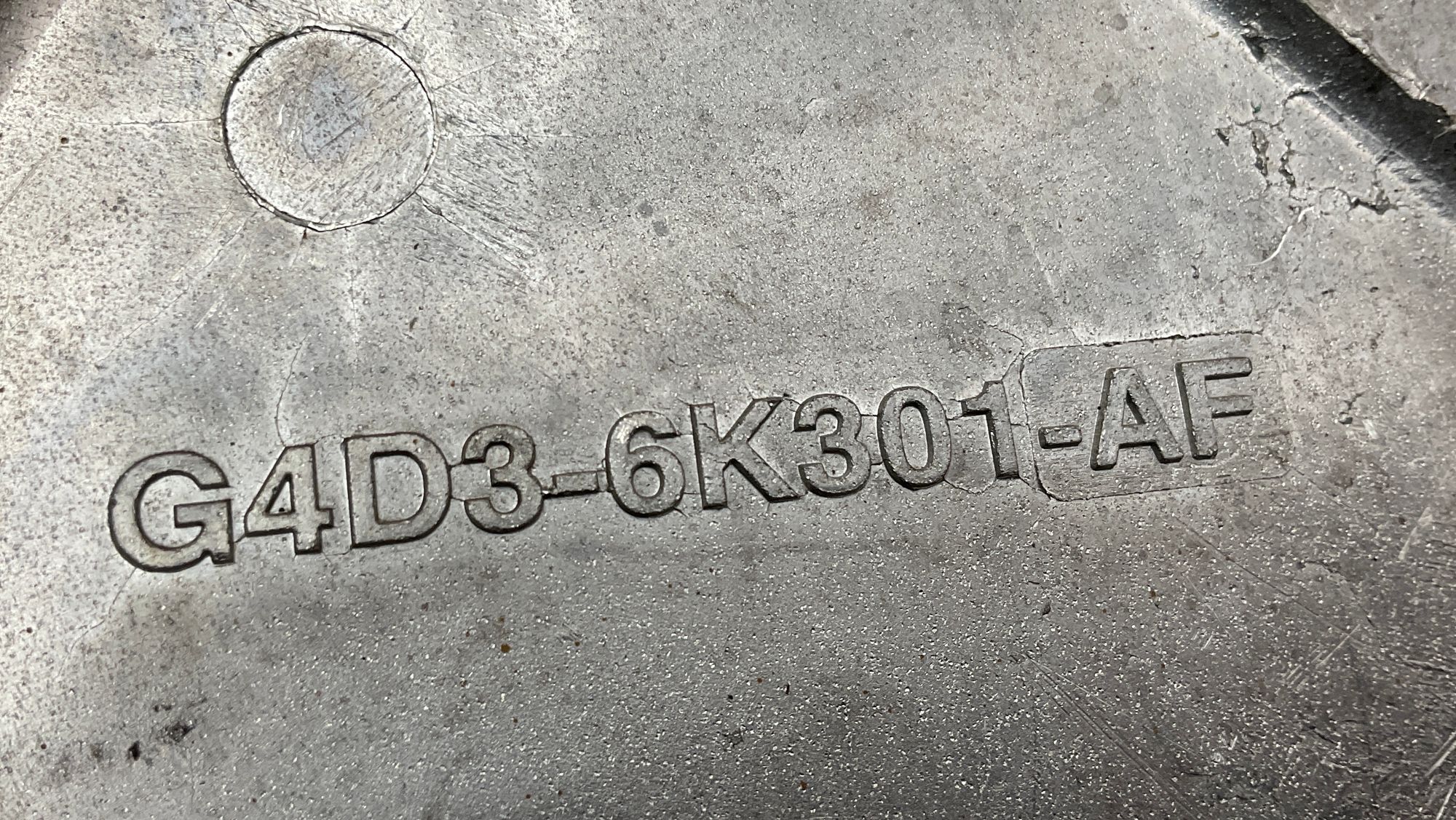 Крышка двигателя 2.0 AJ200 Land Rover Defender II L663 
2022, 4500 рублей, Москва