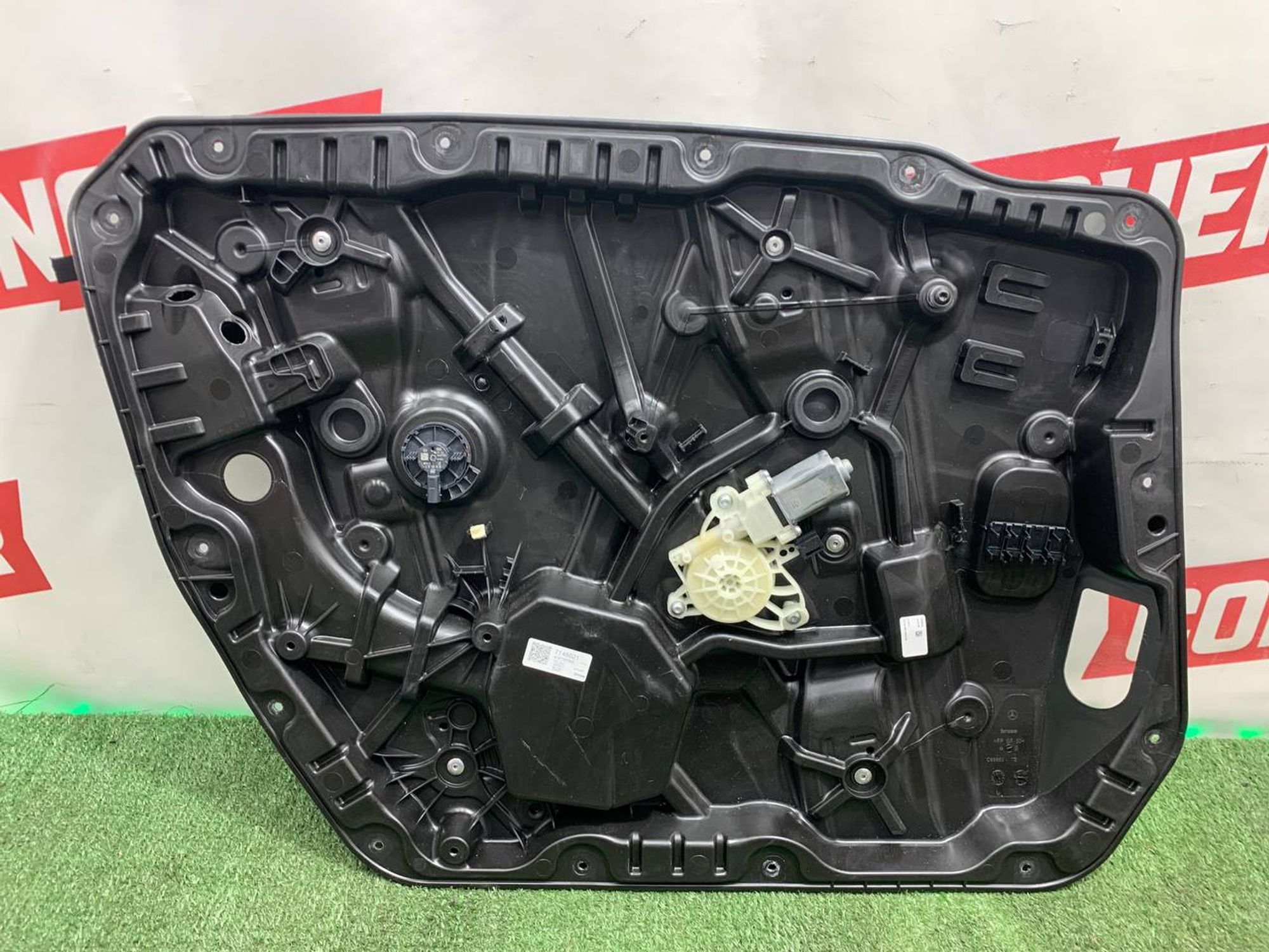 https://ycs.partsauto.market/partsauto-images/thmbs/userImages/h353NjtZg3VDP19b5HMt7LlpbQ93/part/f3110f45-3549-4d1d-8d06-cb7f09039d1b_1732104363670.jpg