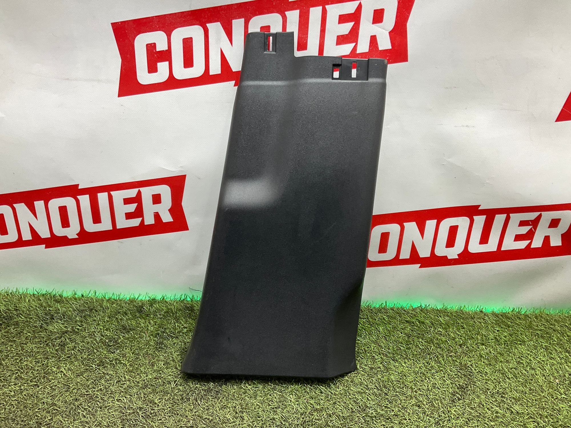 Обшивка средней стойки правая Land Rover Defender, II L663 2022, 4500 рублей, Москва