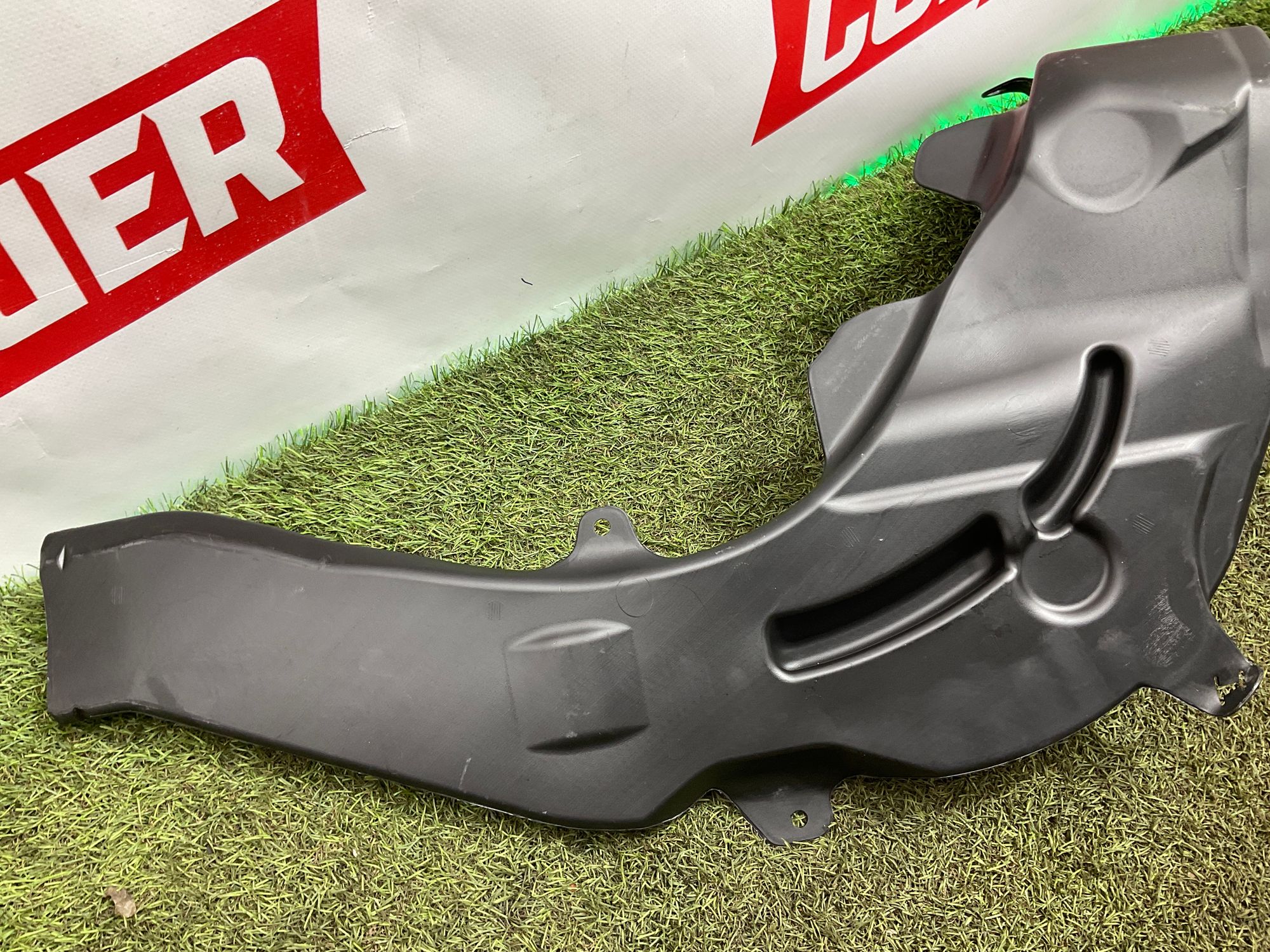 Воздуховод салона левый BMW M8 F91/F92/F93 2019, 2000 рублей, Москва