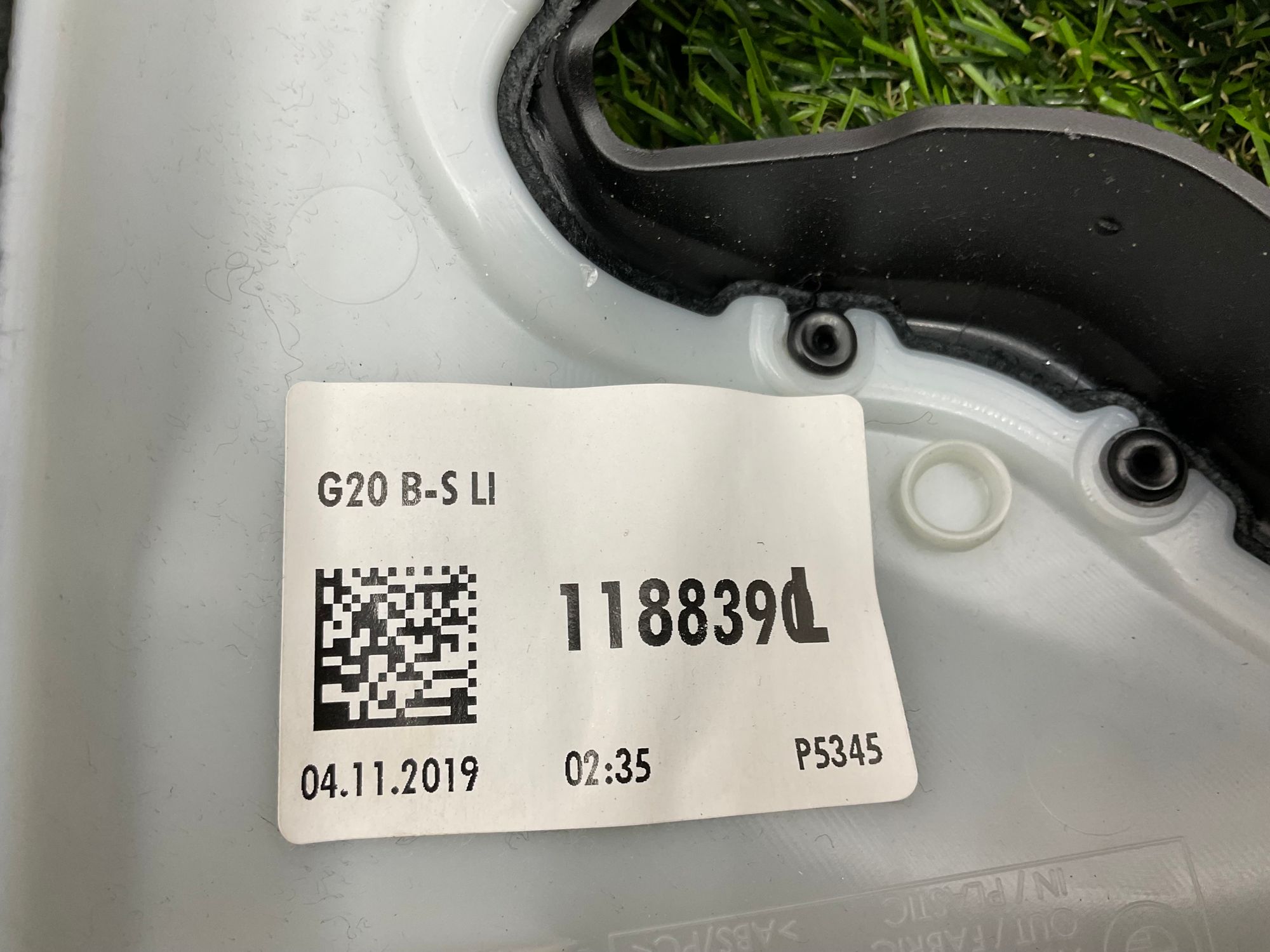 Накладка центральной стойки левая BMW M3, G80 2023, 1500 рублей, Москва