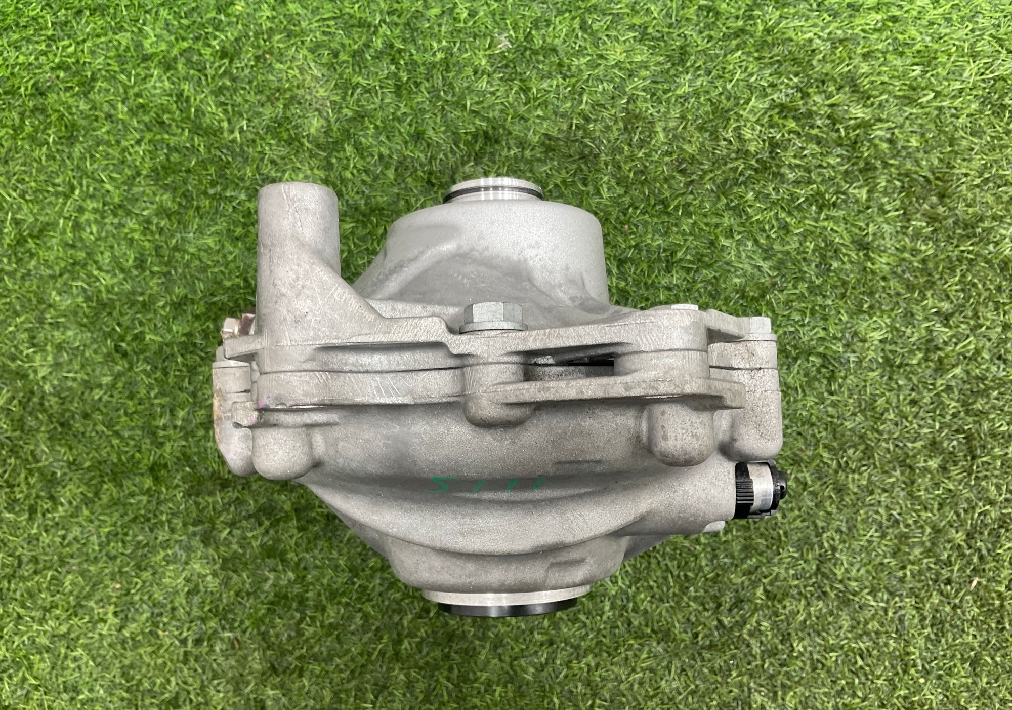 Редуктор переднего моста BMW G70 760i 3,08, 120000 рублей, Москва