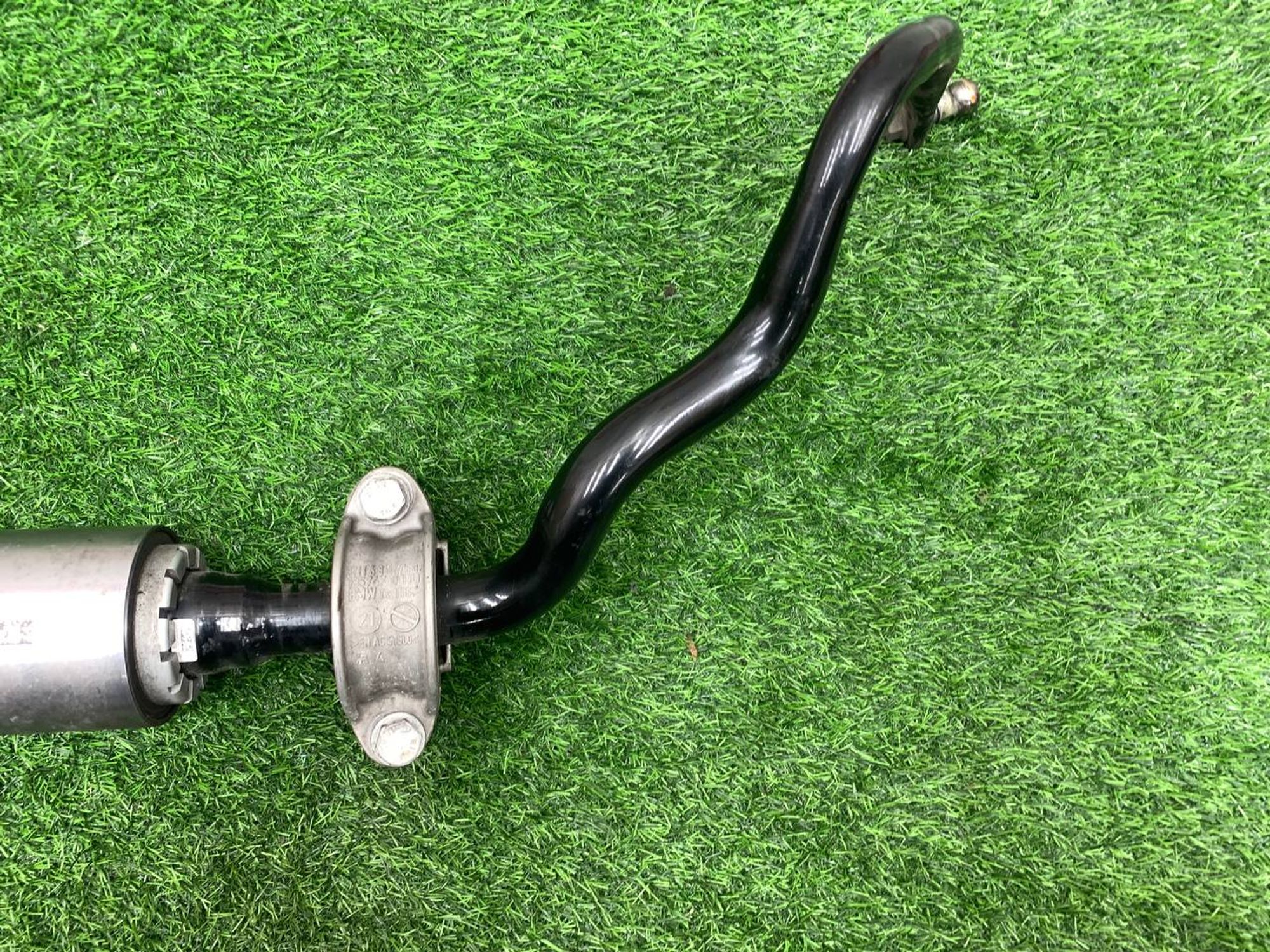 https://ycs.partsauto.market/partsauto-images/thmbs/userImages/h353NjtZg3VDP19b5HMt7LlpbQ93/part/f5750838-4b9b-4de2-ade6-7322290a90f6_1733390328931.jpg