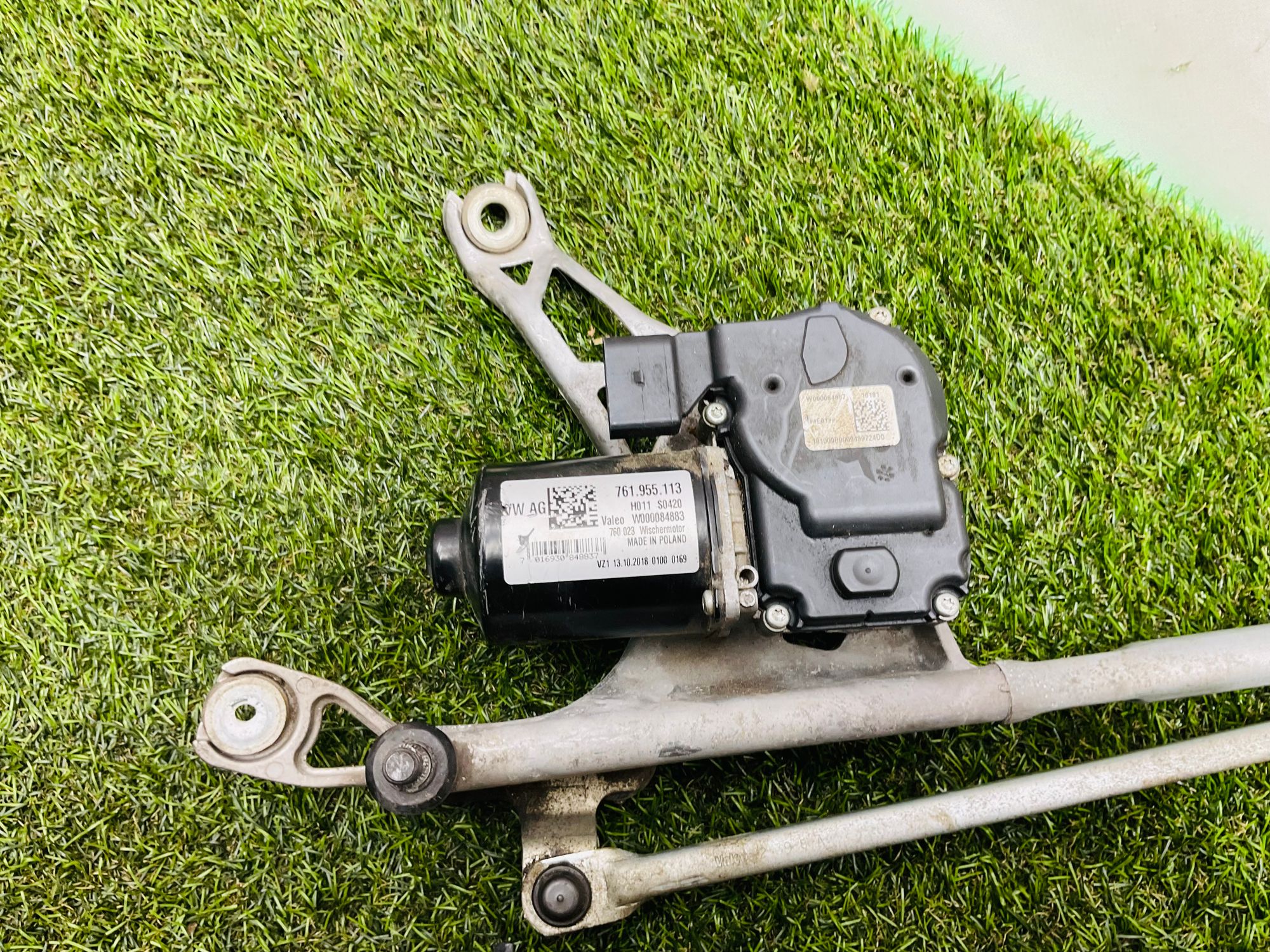 https://ycs.partsauto.market/partsauto-images/thmbs/userImages/h353NjtZg3VDP19b5HMt7LlpbQ93/part/f58f0fa7-45c3-40d6-8807-c914bc1fab8c_1786792372502.jpg