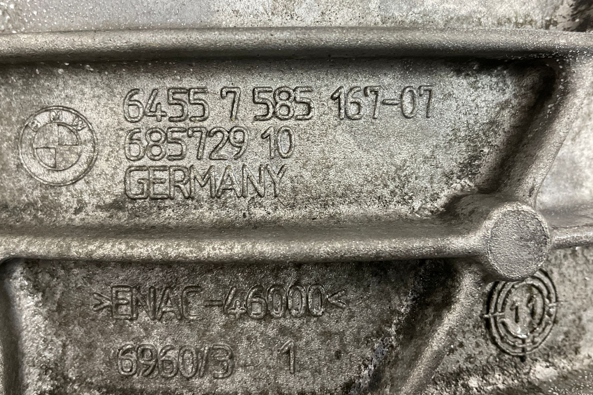 Кронштейн компрессора кондиционера BMW X5, F15, 1000 рублей, Москва