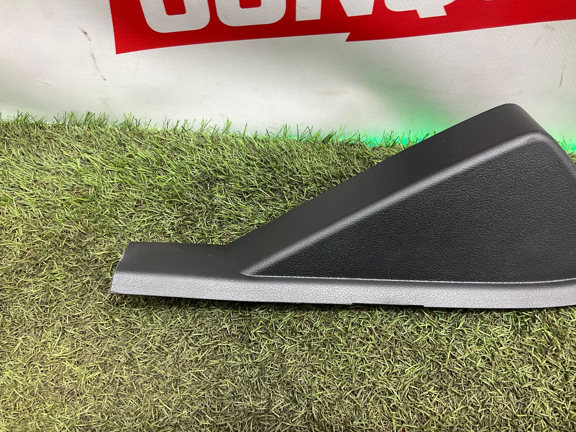 Накладка торпедо правая Toyota Land Cruiser 300 (2021—2023) 2024, 2500 рублей, Москва