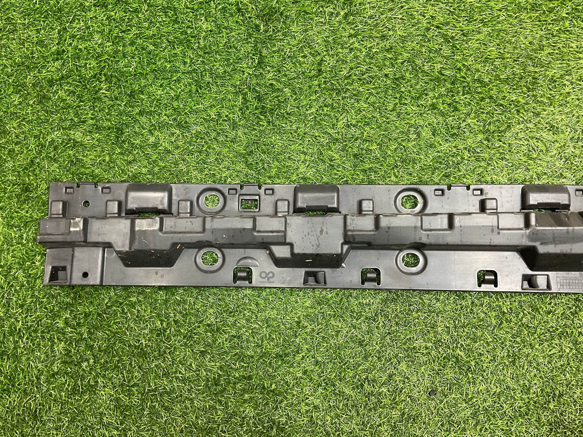 https://ycs.partsauto.market/partsauto-images/thmbs/userImages/h353NjtZg3VDP19b5HMt7LlpbQ93/part/f6910079-6eba-4436-ab1e-4d519e00a336_1735204325388.jpg