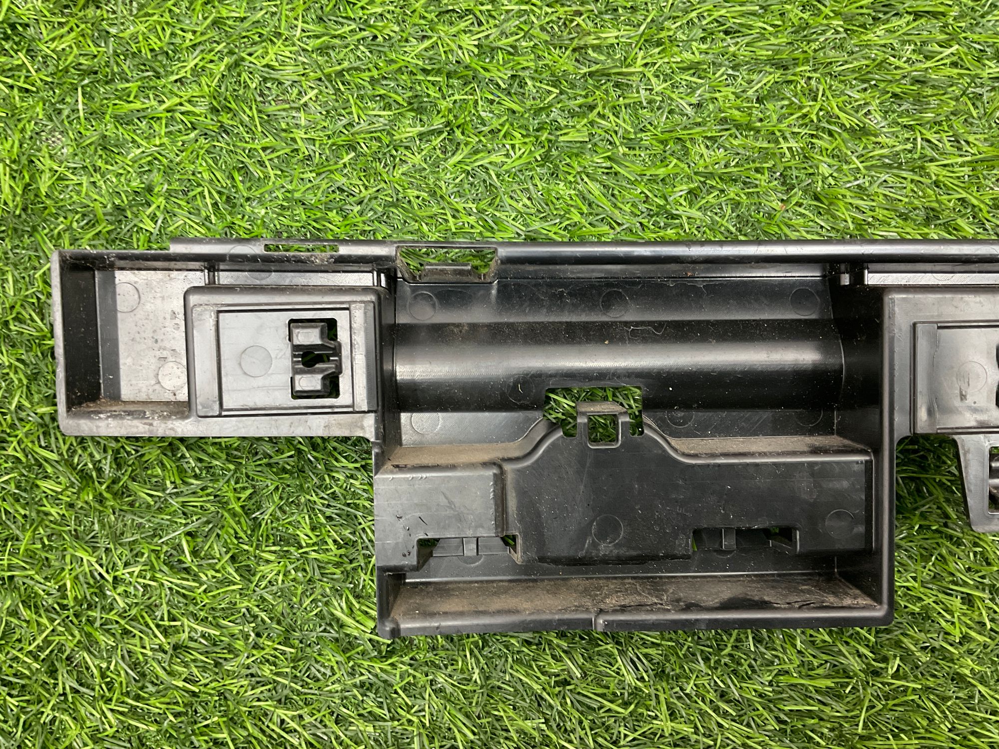 https://ycs.partsauto.market/partsauto-images/thmbs/userImages/h353NjtZg3VDP19b5HMt7LlpbQ93/part/f694e8f4-803e-482a-9095-67c6323b4989_1736168337443.jpg