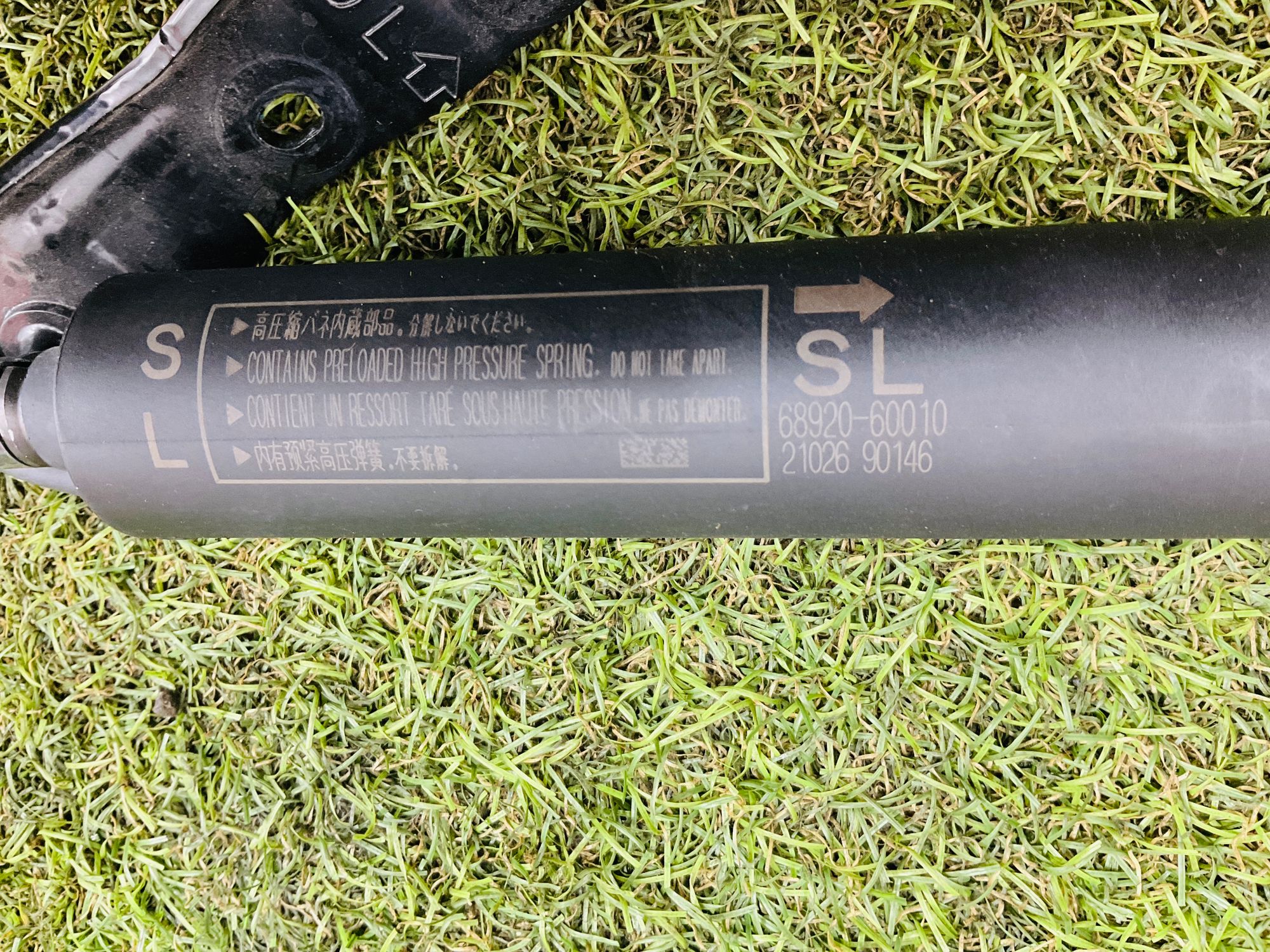 https://ycs.partsauto.market/partsauto-images/thmbs/userImages/h353NjtZg3VDP19b5HMt7LlpbQ93/part/f6b99d41-5a13-4c59-9f03-572317db0605_1779720022311.jpg