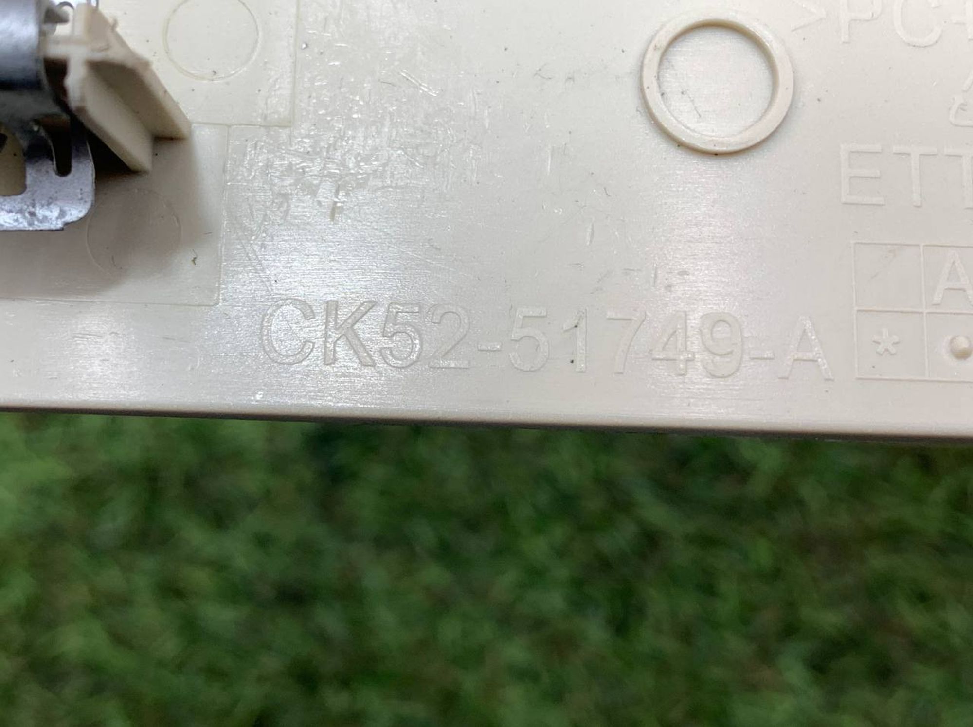 https://ycs.partsauto.market/partsauto-images/thmbs/userImages/h353NjtZg3VDP19b5HMt7LlpbQ93/part/f6cf61e7-da34-4f01-a458-f5462b984317_1713258522413.jpg