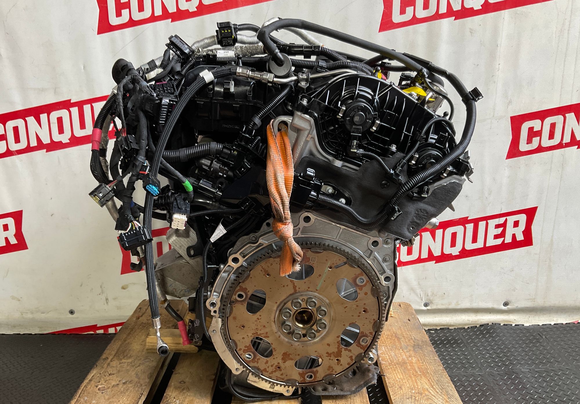 https://ycs.partsauto.market/partsauto-images/thmbs/userImages/h353NjtZg3VDP19b5HMt7LlpbQ93/part/f705c5e1-0c8a-4c51-9c9e-8b95a0a2afcb_1747753891453.jpg