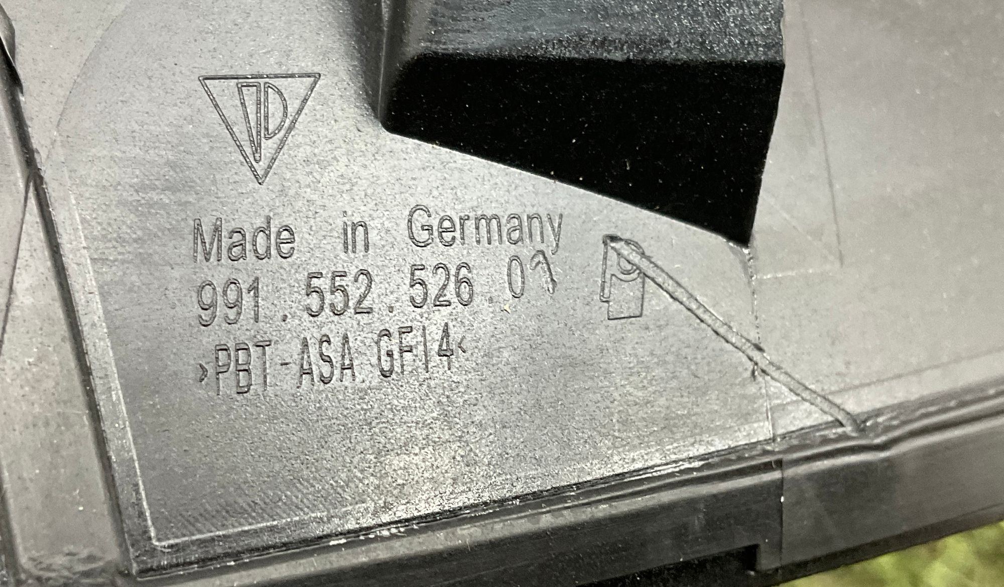 Козырек панели приборов Porsche 911 GT3 991 Рестайлинг 2018, 5000 рублей, Москва