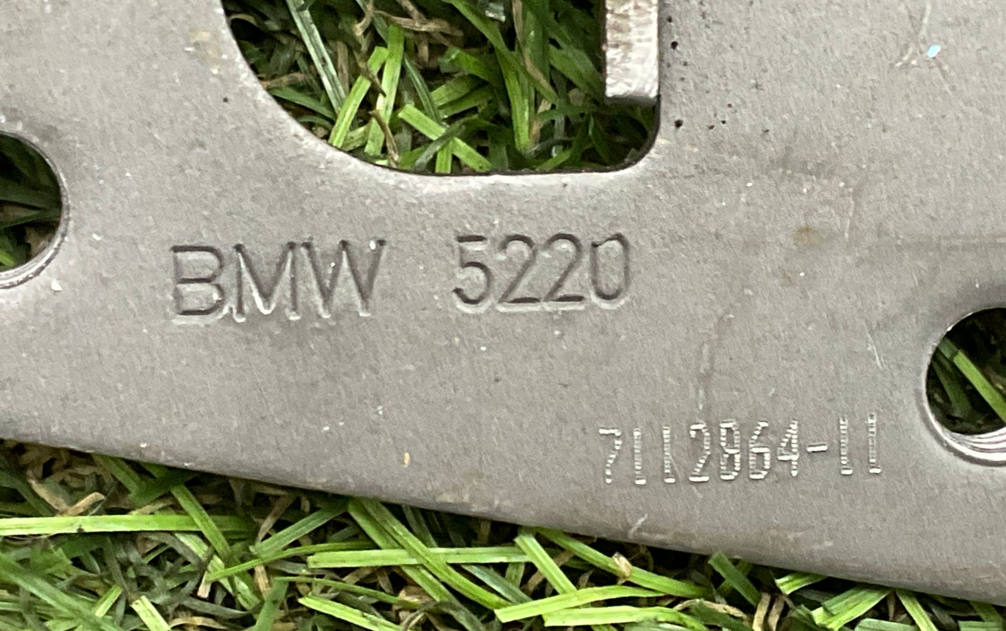 Замок задних сидений правый BMW 5 серия, G30/G31 рестайлинг 2020, 1000 рублей, Москва