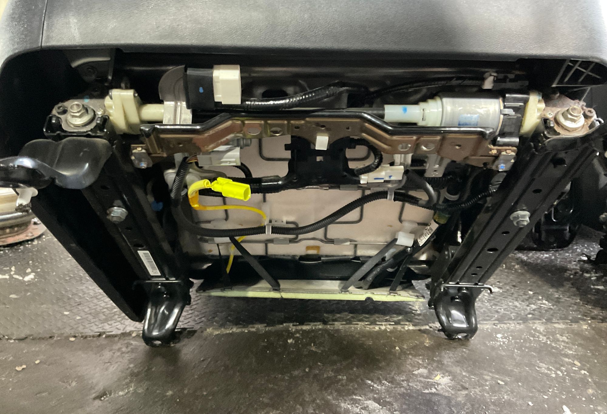 Салон Toyota Land Cruiser 200 рестайлинг 2017, 110000 рублей, Москва