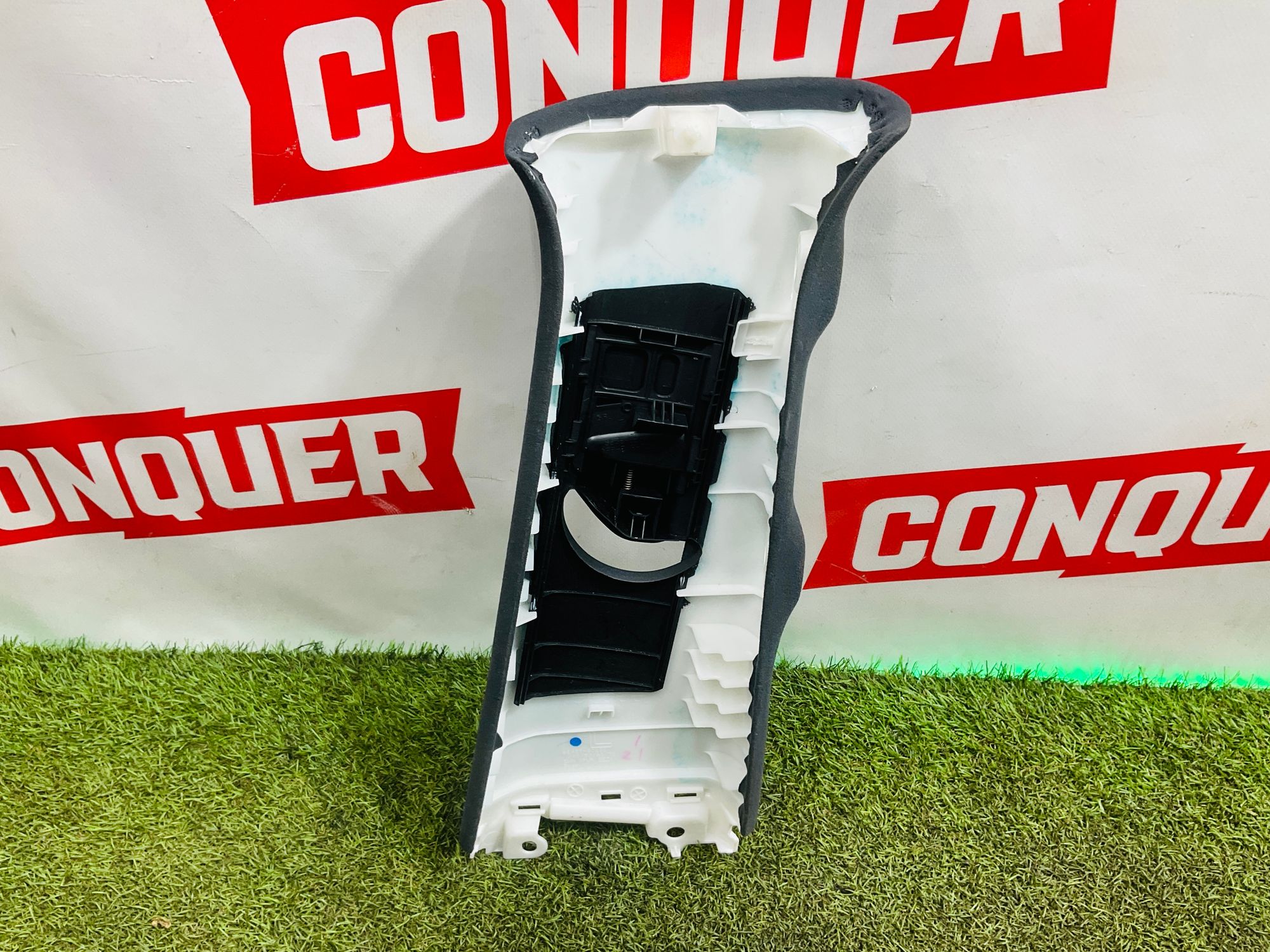https://ycs.partsauto.market/partsauto-images/thmbs/userImages/h353NjtZg3VDP19b5HMt7LlpbQ93/part/f7c5d43b-59f4-4731-935a-2d8b4fb1b137_1779699822440.jpg
