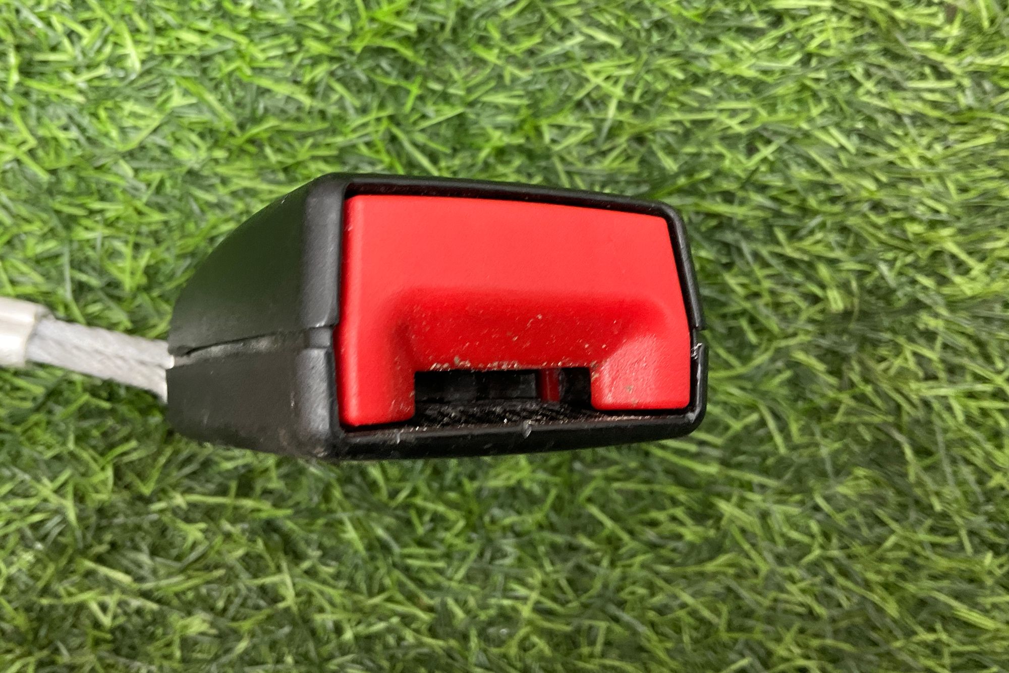 Замок ремня безопасности задний правый BMW 6 F06, 1000 рублей, Москва