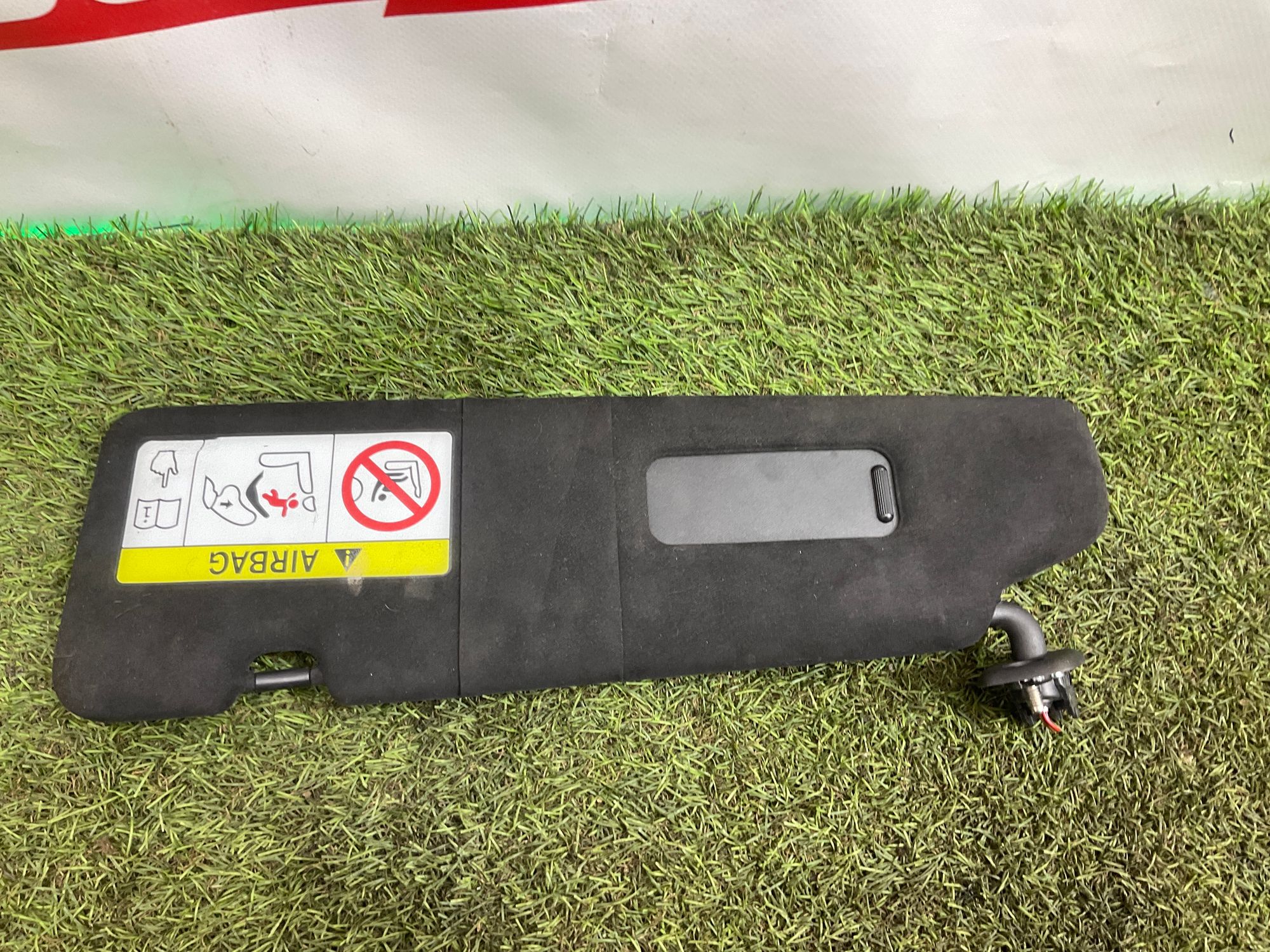 Козырек солнцезащитный левый BMW M8 F92/F93 2019, 15000 рублей, Москва