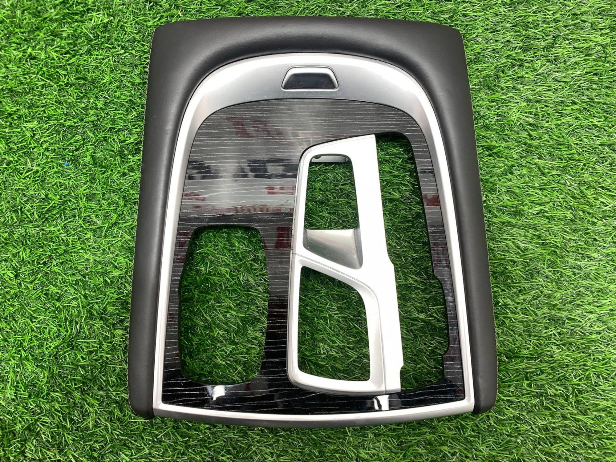 Накладка центральной консоли BMW 7 G11 G12, 4000 рублей, Москва