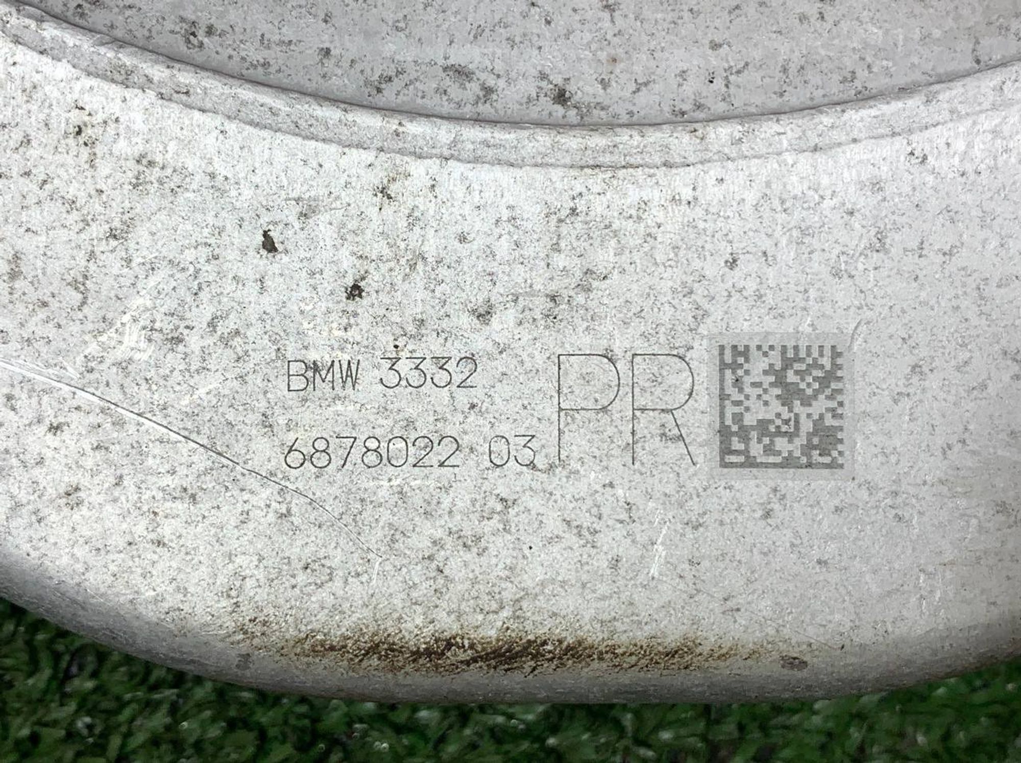 https://ycs.partsauto.market/partsauto-images/thmbs/userImages/h353NjtZg3VDP19b5HMt7LlpbQ93/part/f939fe38-f2b2-437a-9fd7-52de96aebe4d_1726147377127.jpg