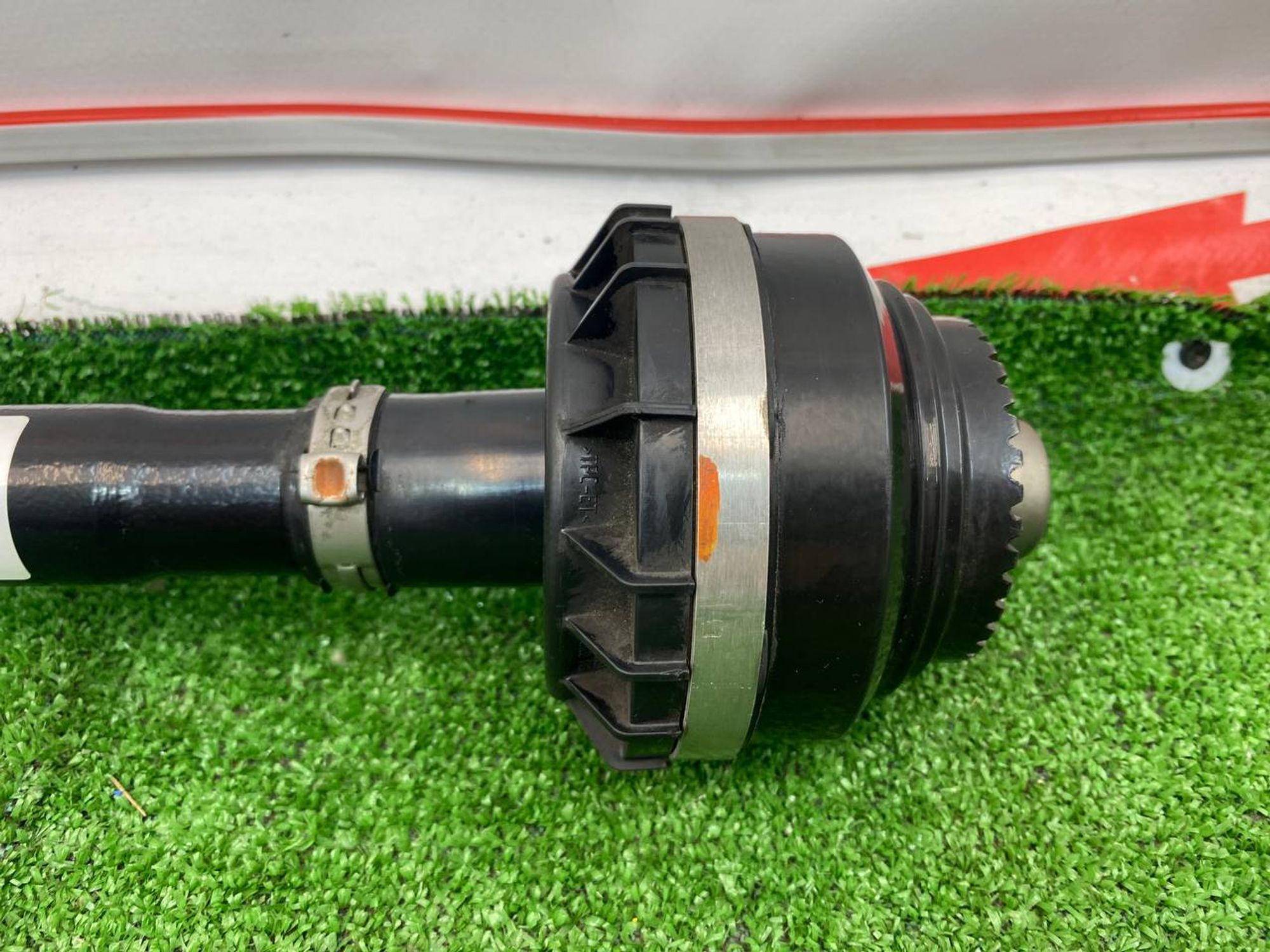 https://ycs.partsauto.market/partsauto-images/thmbs/userImages/h353NjtZg3VDP19b5HMt7LlpbQ93/part/f95a4643-830d-4daf-b302-a5591d980789_1748088808370.jpg