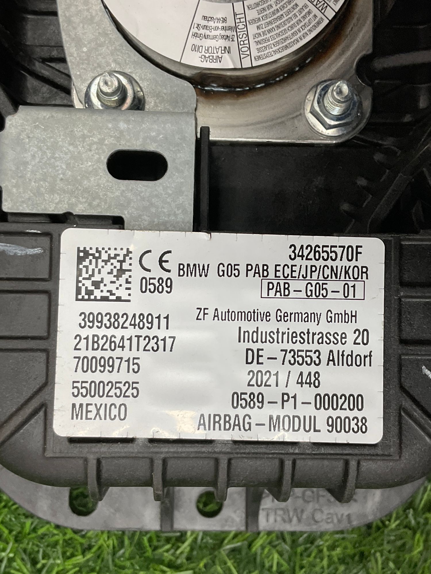 https://ycs.partsauto.market/partsauto-images/thmbs/userImages/h353NjtZg3VDP19b5HMt7LlpbQ93/part/f968a52c-60a5-4910-9a66-61bf86e4c9e8_1734077964595.jpg