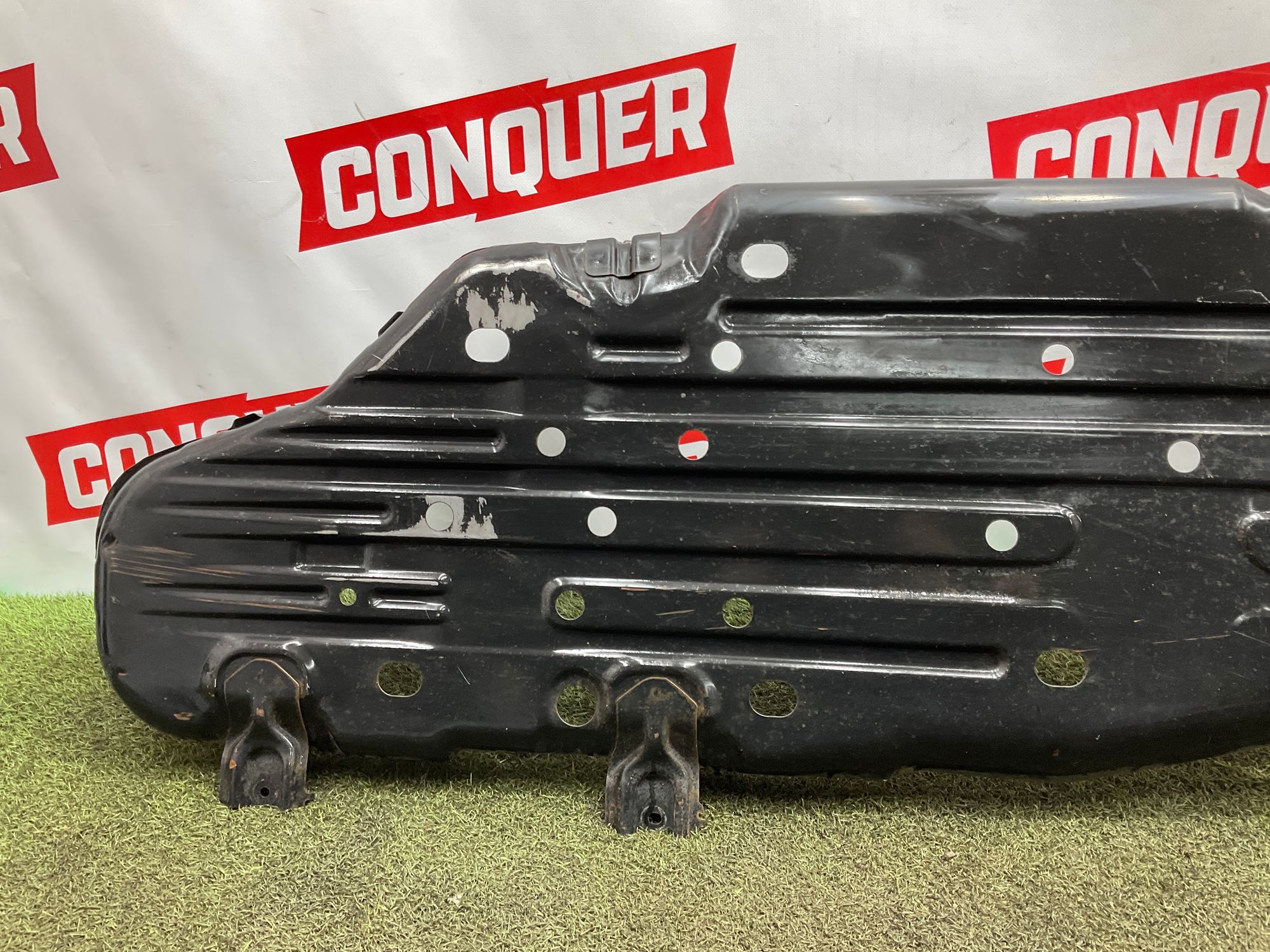 Защита топливного бака Toyota Land Cruiser 200 рестайлинг 2 (2015—2023) 2017, 7500 рублей, Москва