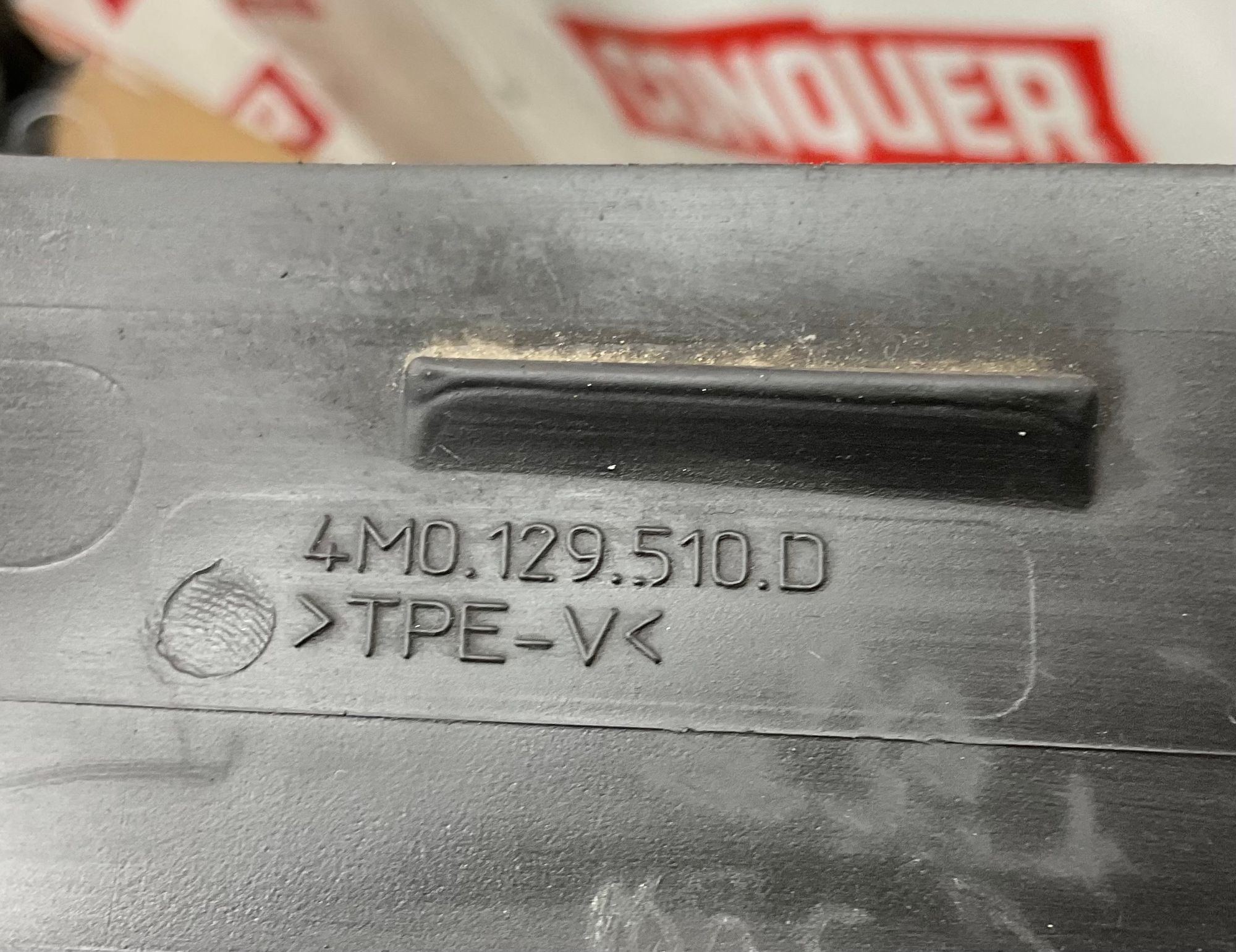 https://ycs.partsauto.market/partsauto-images/thmbs/userImages/h353NjtZg3VDP19b5HMt7LlpbQ93/part/f99774f6-91f7-40d3-b014-a071bbe00f1d_1786022512790.jpg