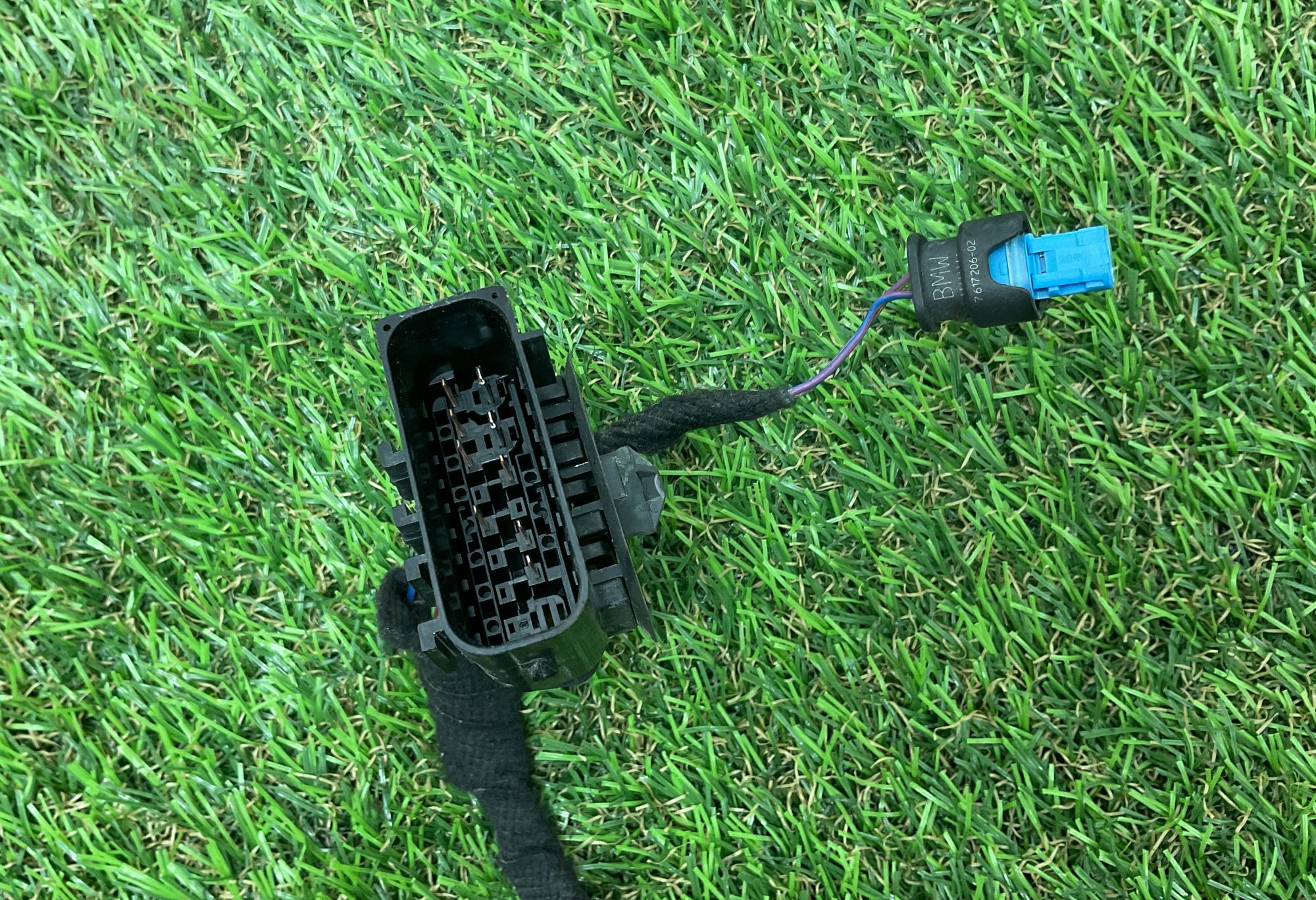 https://ycs.partsauto.market/partsauto-images/thmbs/userImages/h353NjtZg3VDP19b5HMt7LlpbQ93/part/f9ae43c6-9bb7-4b04-99a7-64eb65d9d782_1746692811867.jpg