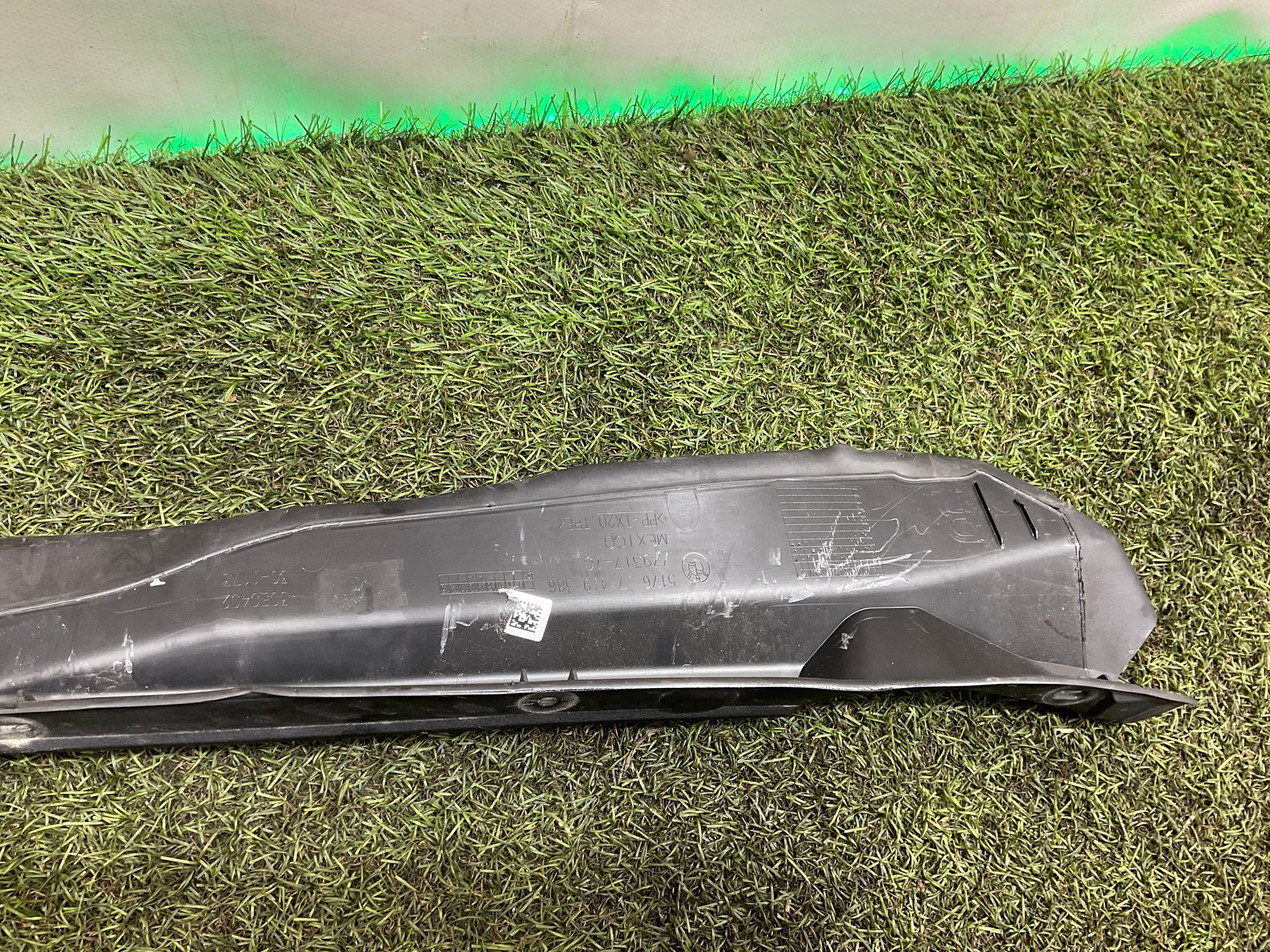 Уплотнитель крыла передний правый BMW 3 серия, G20/G21, 1000 рублей, Москва