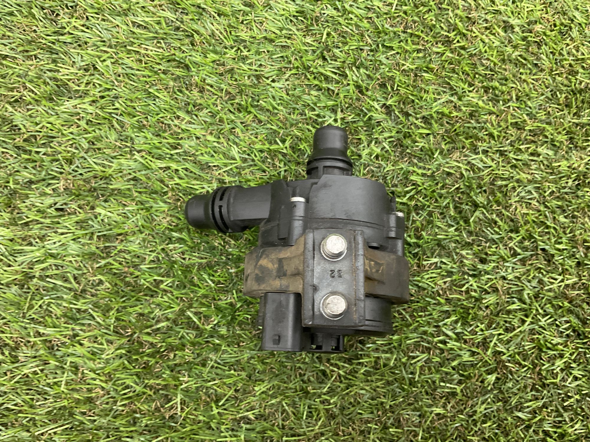 Дополнительный насос ОЖ BMW X5, F15, 2000 рублей, Москва