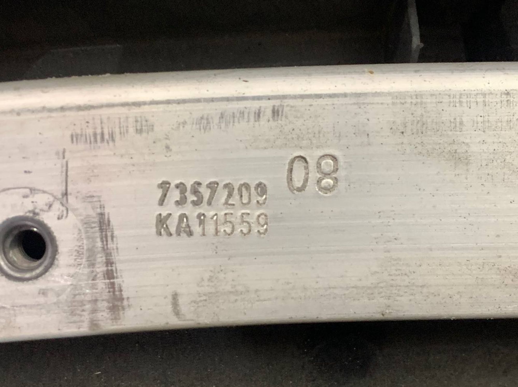 https://ycs.partsauto.market/partsauto-images/thmbs/userImages/h353NjtZg3VDP19b5HMt7LlpbQ93/part/fa16752e-42cc-43ea-9026-761219a76c3d_1733324121251.jpg