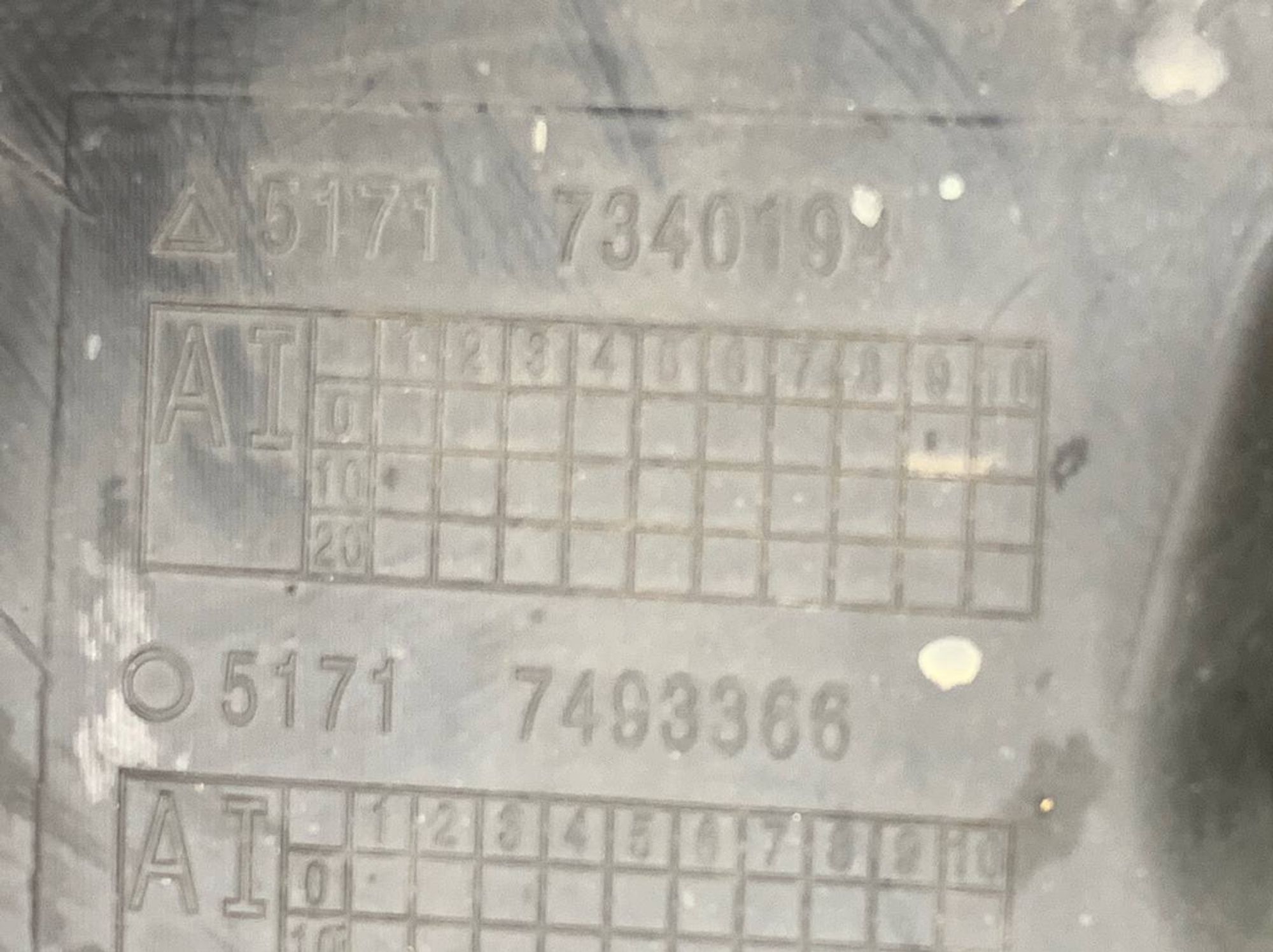 https://ycs.partsauto.market/partsauto-images/thmbs/userImages/h353NjtZg3VDP19b5HMt7LlpbQ93/part/fa25704a-5ef7-497e-a5f7-2523289785cd_1733474529263.jpg
