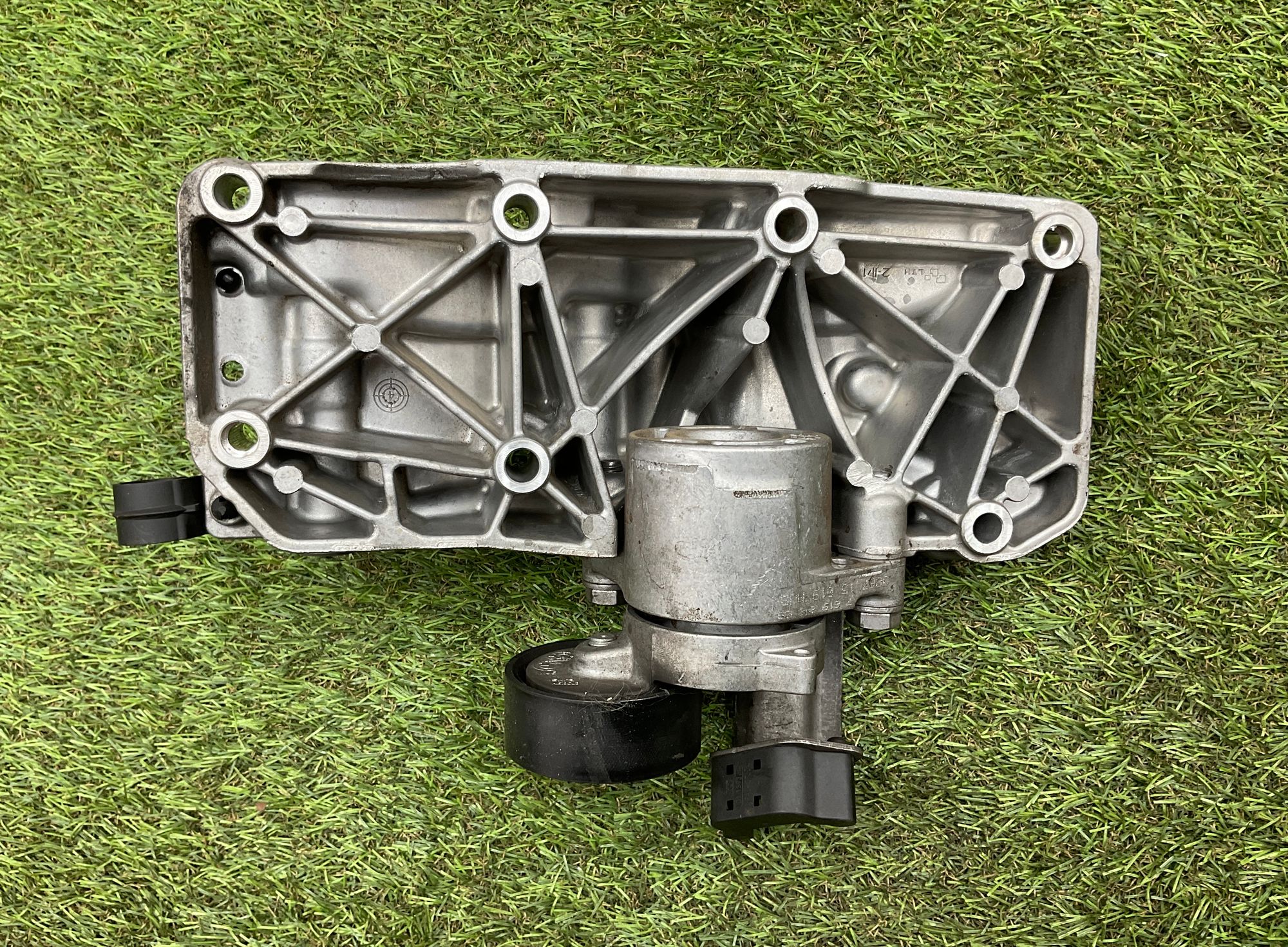 Кронштейн генератора B47 BMW X5, F15, 1000 рублей, Москва