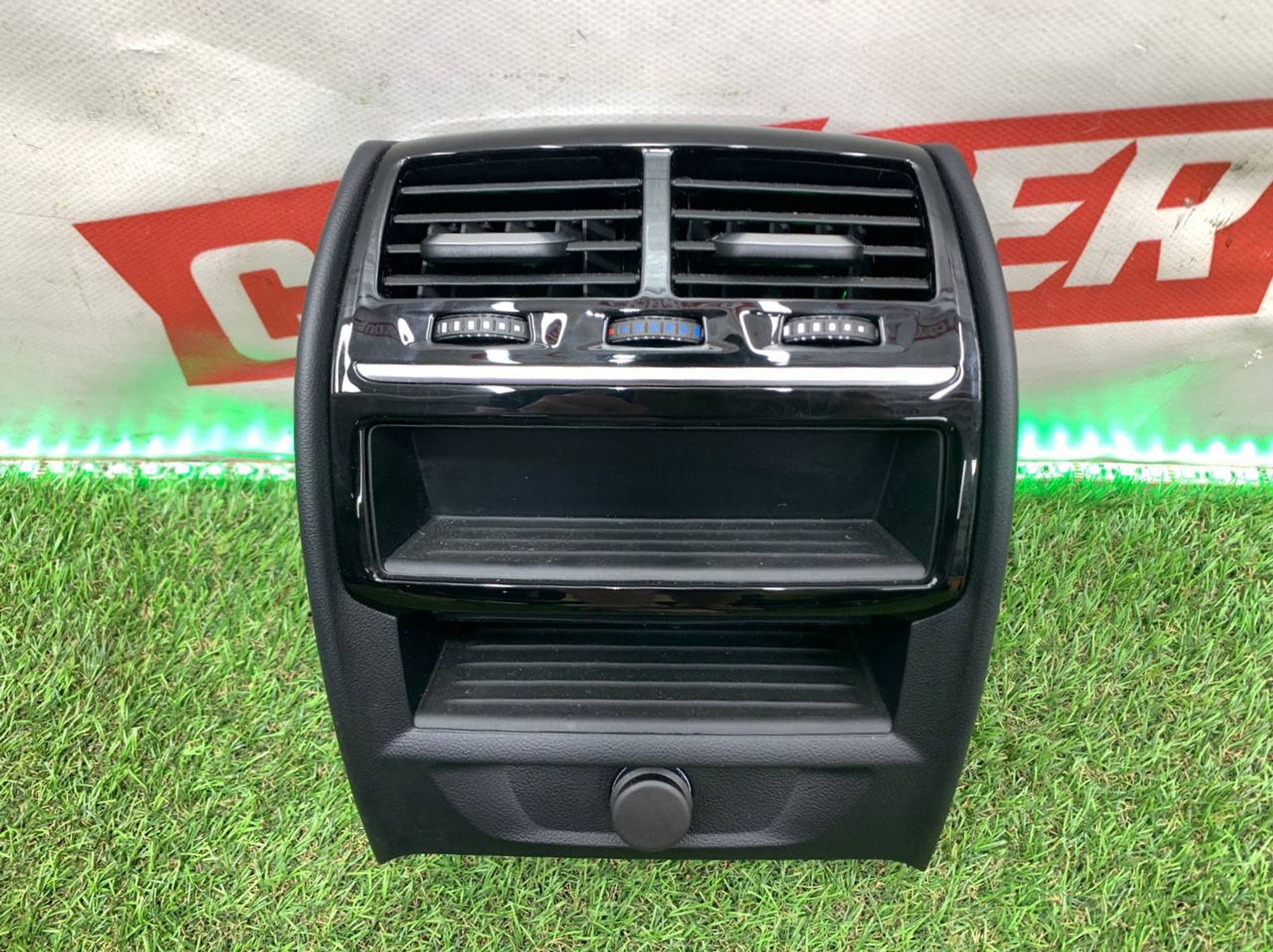 https://ycs.partsauto.market/partsauto-images/thmbs/userImages/h353NjtZg3VDP19b5HMt7LlpbQ93/part/fa794c5d-6c9b-4928-9df0-f39299fd7898_1718105707309.jpg