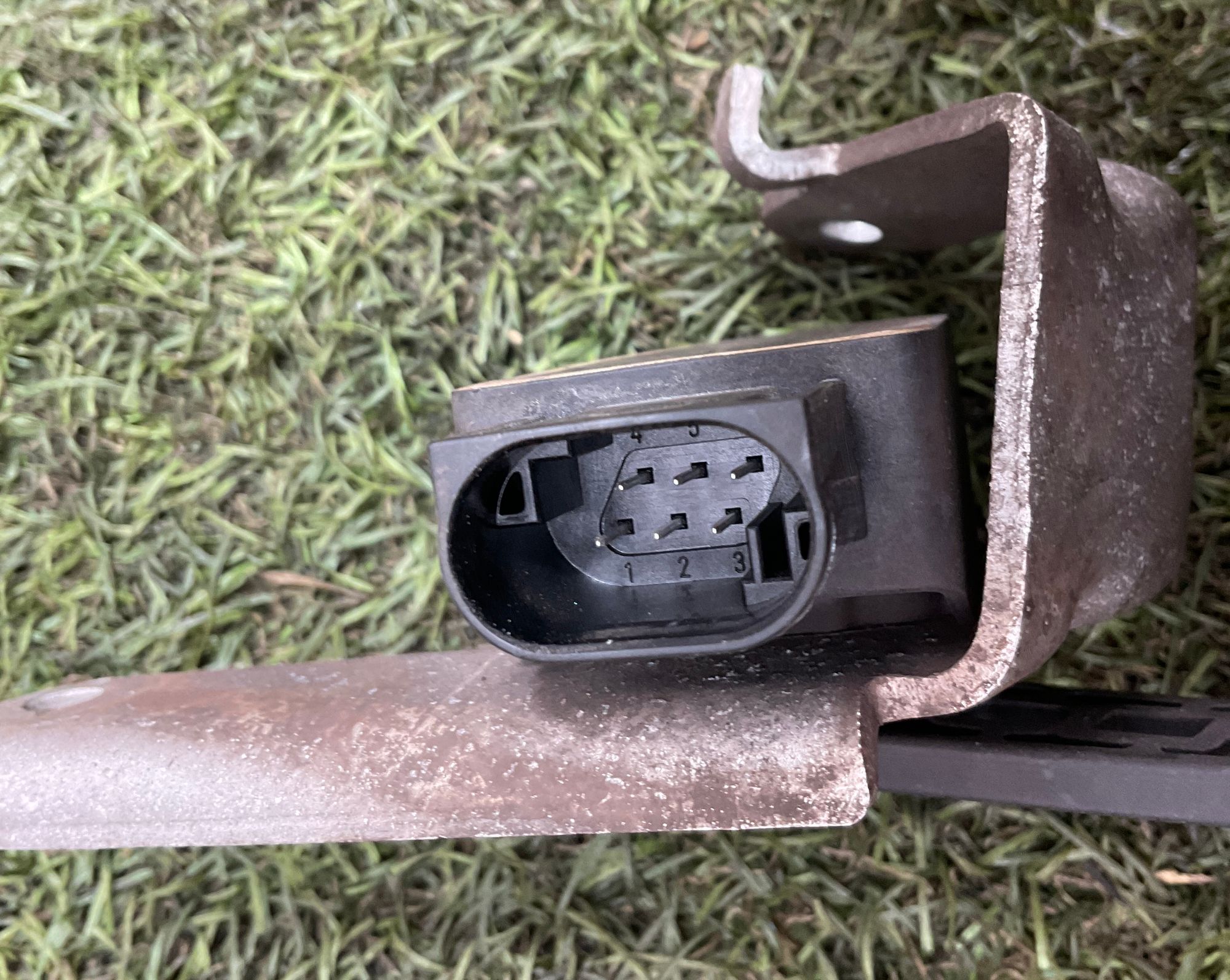 Датчик дорожного просвета BMW 5 серия, F10/F11/F07 рестайлинг, 2000 рублей, Москва