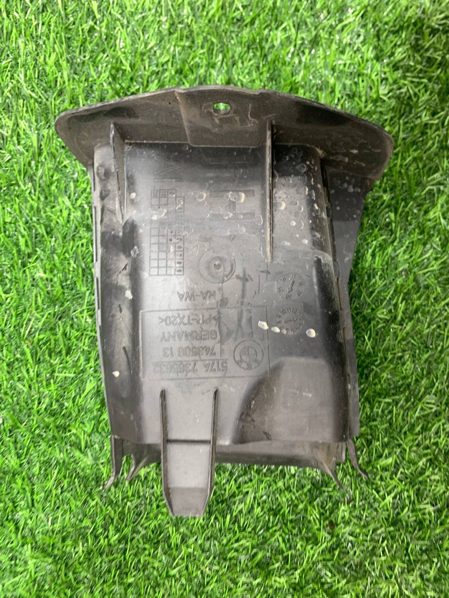 https://ycs.partsauto.market/partsauto-images/thmbs/userImages/h353NjtZg3VDP19b5HMt7LlpbQ93/part/faaea809-d321-44fc-8b0a-087214b871a1_1733484003863.jpg