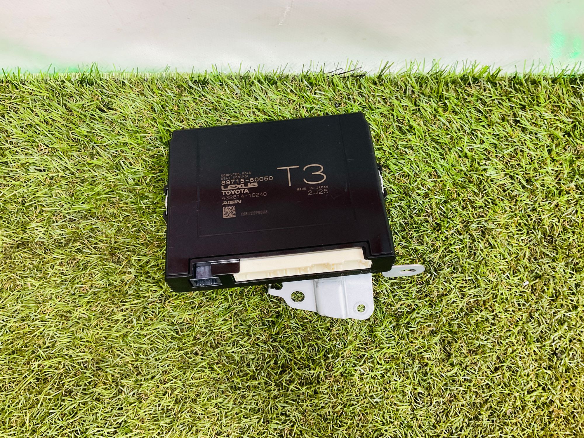 https://ycs.partsauto.market/partsauto-images/thmbs/userImages/h353NjtZg3VDP19b5HMt7LlpbQ93/part/fb029f82-3a78-4bbc-b4ff-760df91a91ab_1779721473733.jpg