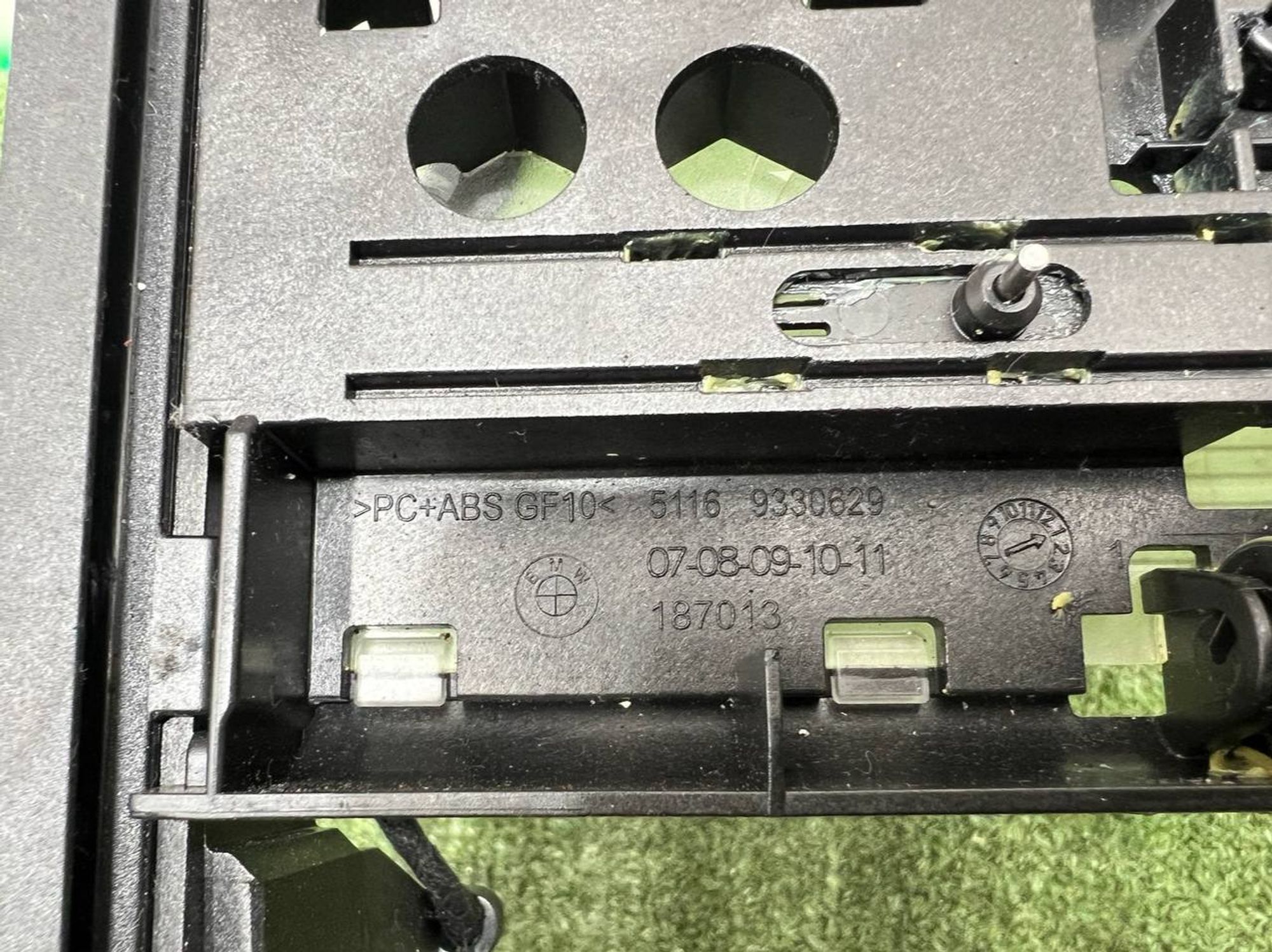https://ycs.partsauto.market/partsauto-images/thmbs/userImages/h353NjtZg3VDP19b5HMt7LlpbQ93/part/fb346026-7587-4597-b36c-7a591fc3b7f6_1731333311146.jpg