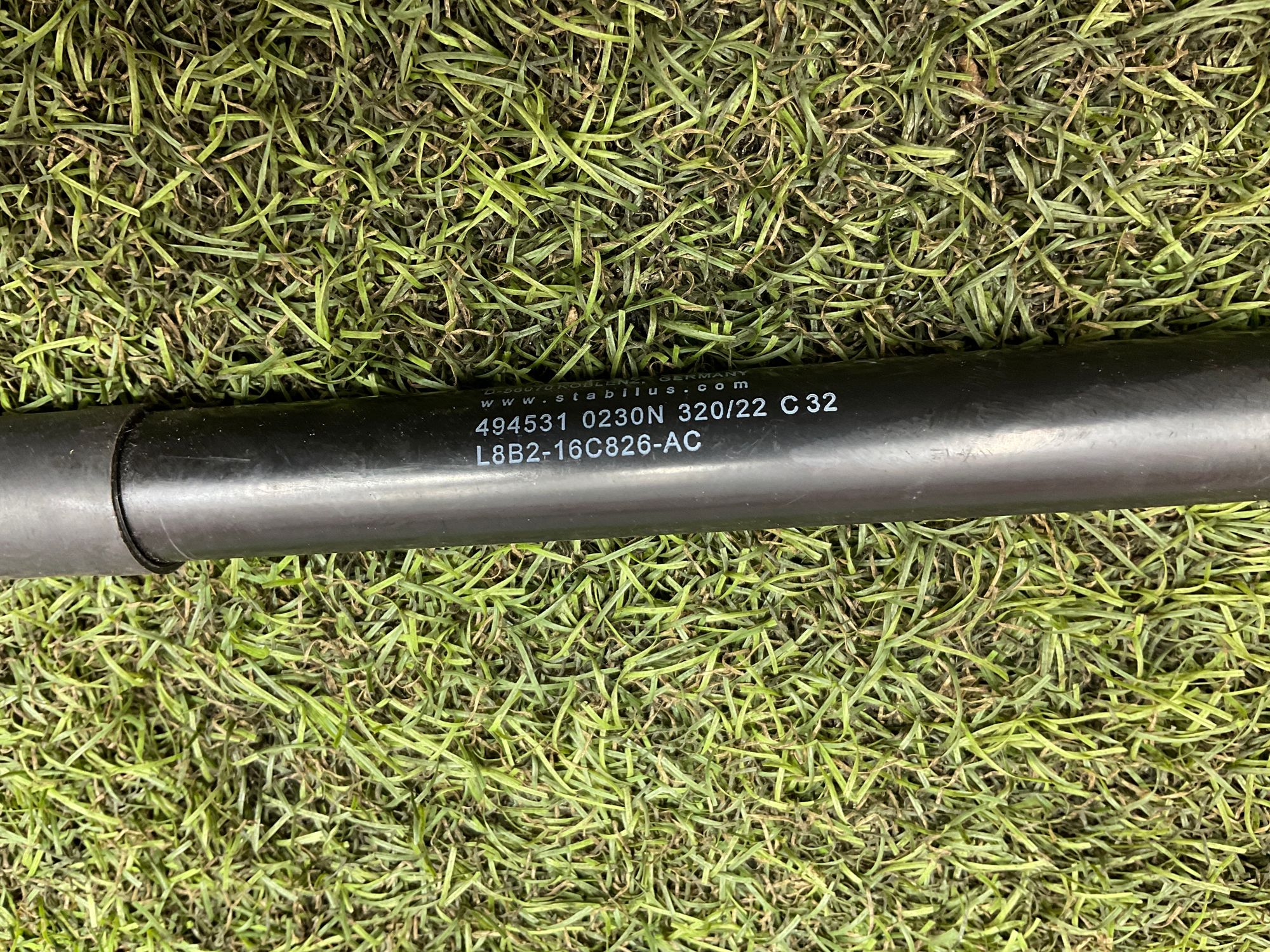 Амортизатор капота Land Rover Defender II L663 2022, 3500 рублей, Москва