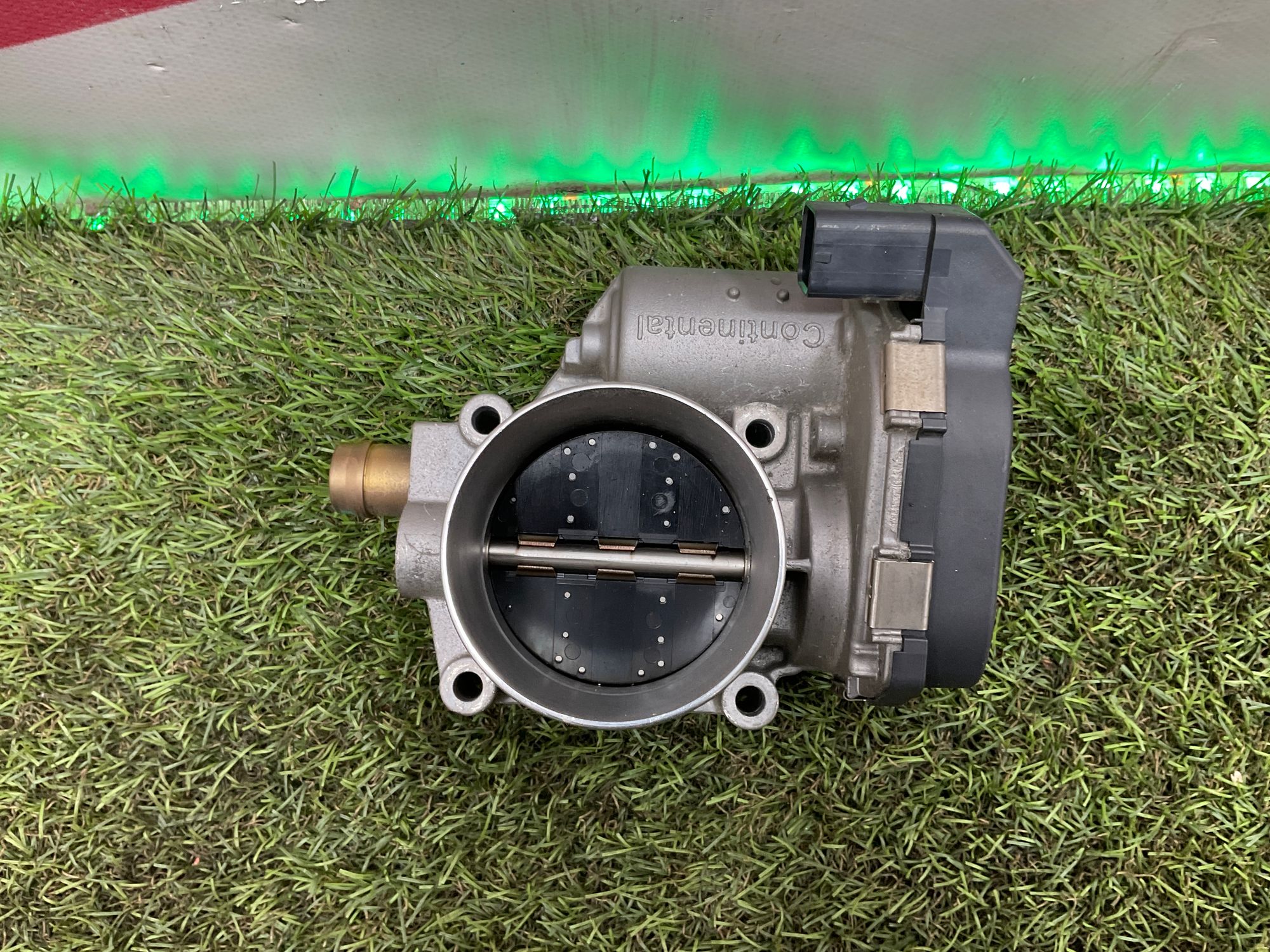 Дроссельная заслонка N20 BMW 5 серия, F10/F11/F07 рестайлинг, 1000 рублей, Москва