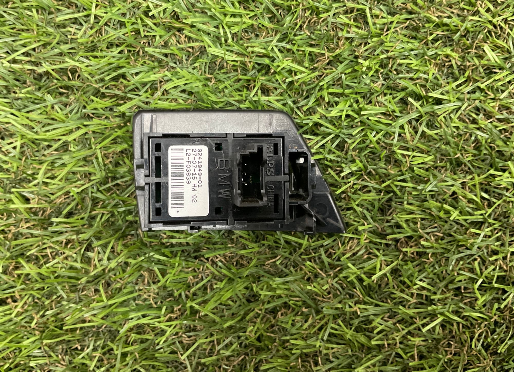 Кнопка стеклоподъемника BMW 5 серия, F10/F11/F07 рестайлинг, 1000 рублей, Москва