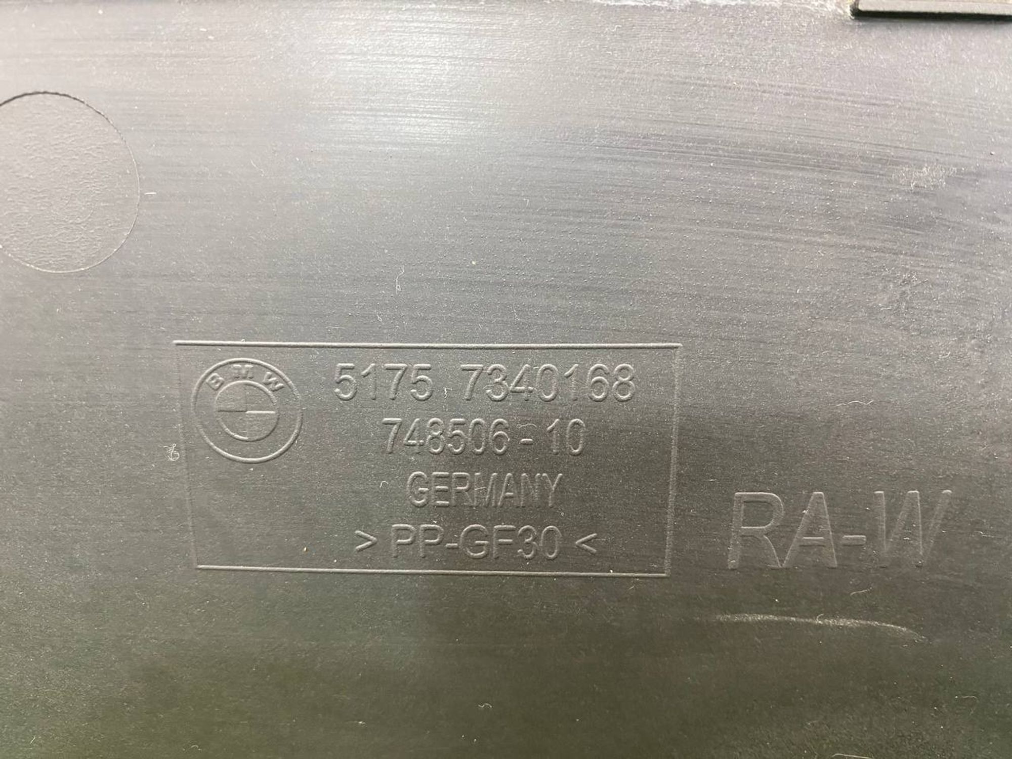 https://ycs.partsauto.market/partsauto-images/thmbs/userImages/h353NjtZg3VDP19b5HMt7LlpbQ93/part/fb6fa236-705d-4e0f-8c8d-3c0e1b4be152_1748339970652.jpg