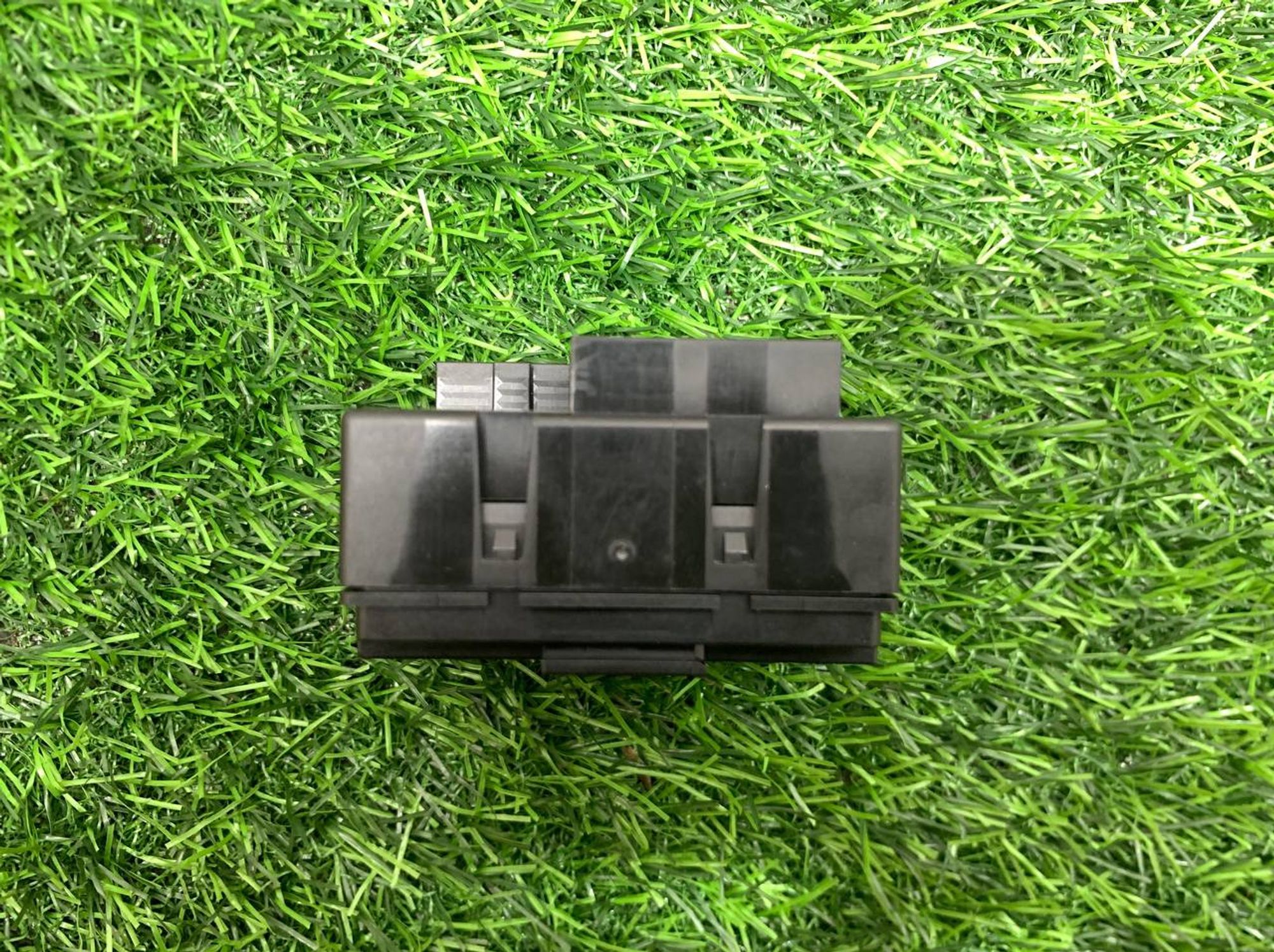https://ycs.partsauto.market/partsauto-images/thmbs/userImages/h353NjtZg3VDP19b5HMt7LlpbQ93/part/fb72cae0-29f7-43fc-bb21-abebf431cb76_1733494451498.jpg