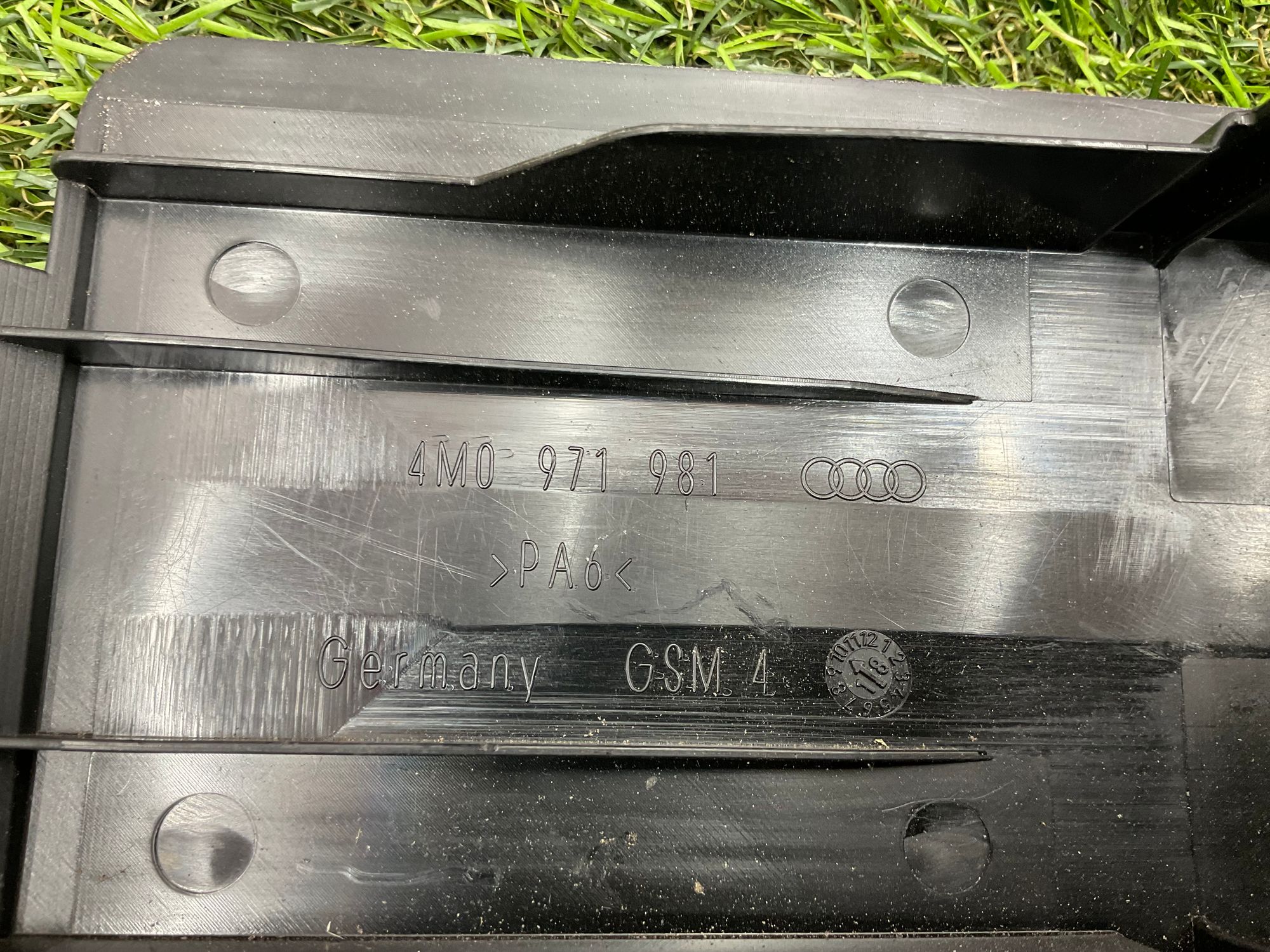 https://ycs.partsauto.market/partsauto-images/thmbs/userImages/h353NjtZg3VDP19b5HMt7LlpbQ93/part/fb9271a5-2742-487b-b2c2-ffe60f5e8a60_1785852247296.jpg